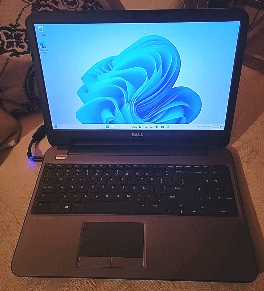 Dell Latitude 3540 i3-4010U CPU@1.7GHz 4GB RAM 500GB HDD(3A326)