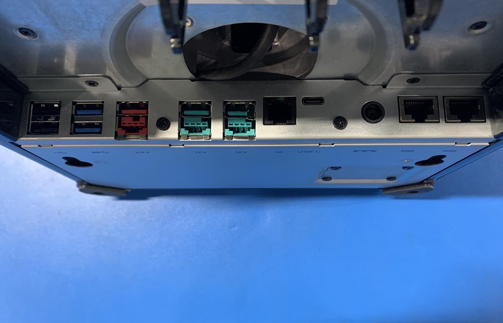 ELO EPS15H5 15″ POS Terminal Core i5 8500T 2.10GHz 8GB DDR4 128GB SSD NO OS
