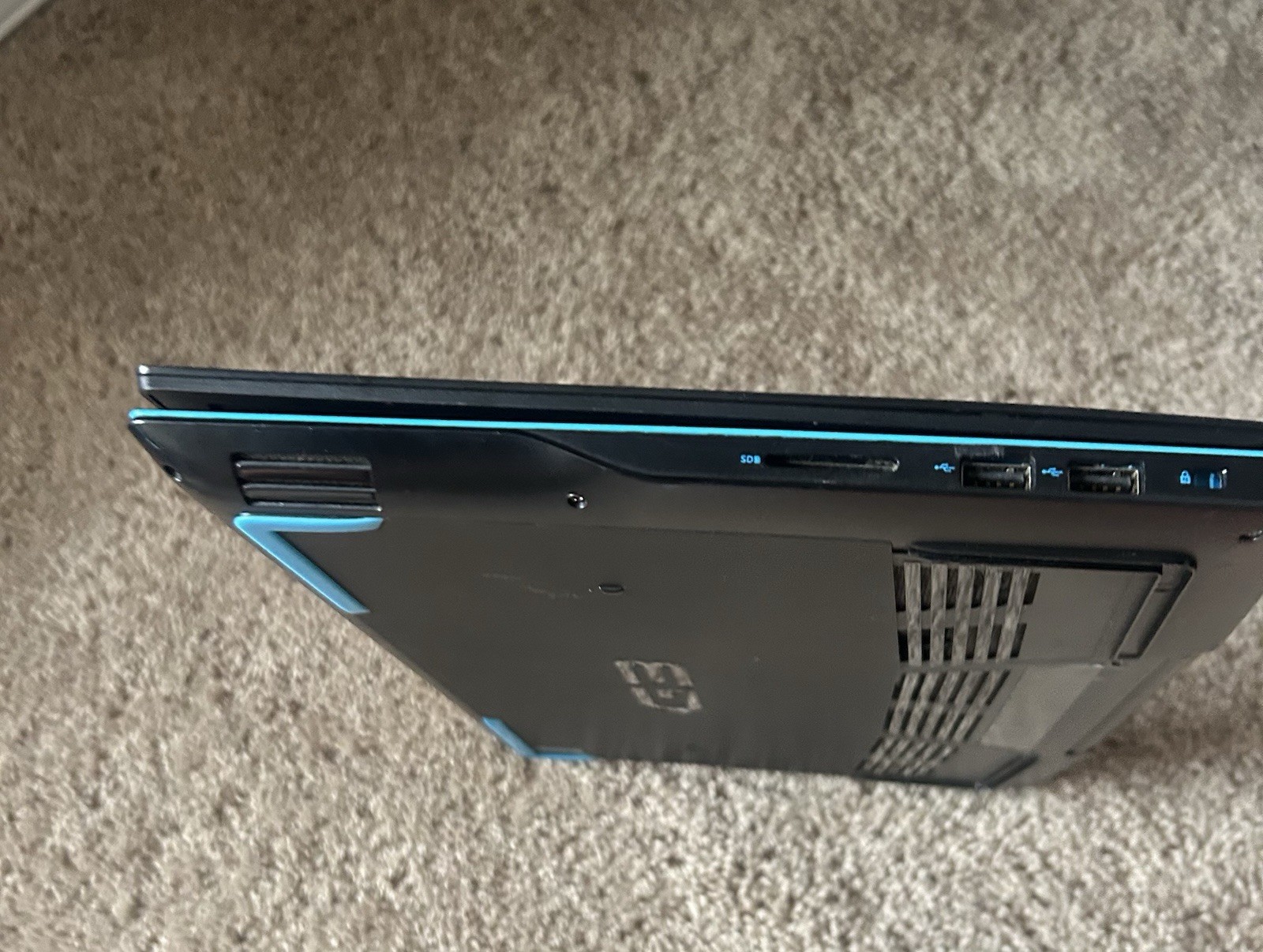 Dell G3 (15.6″ Core i5 12gb RAM GeForce GTX 1660Ti) Gaming Laptop