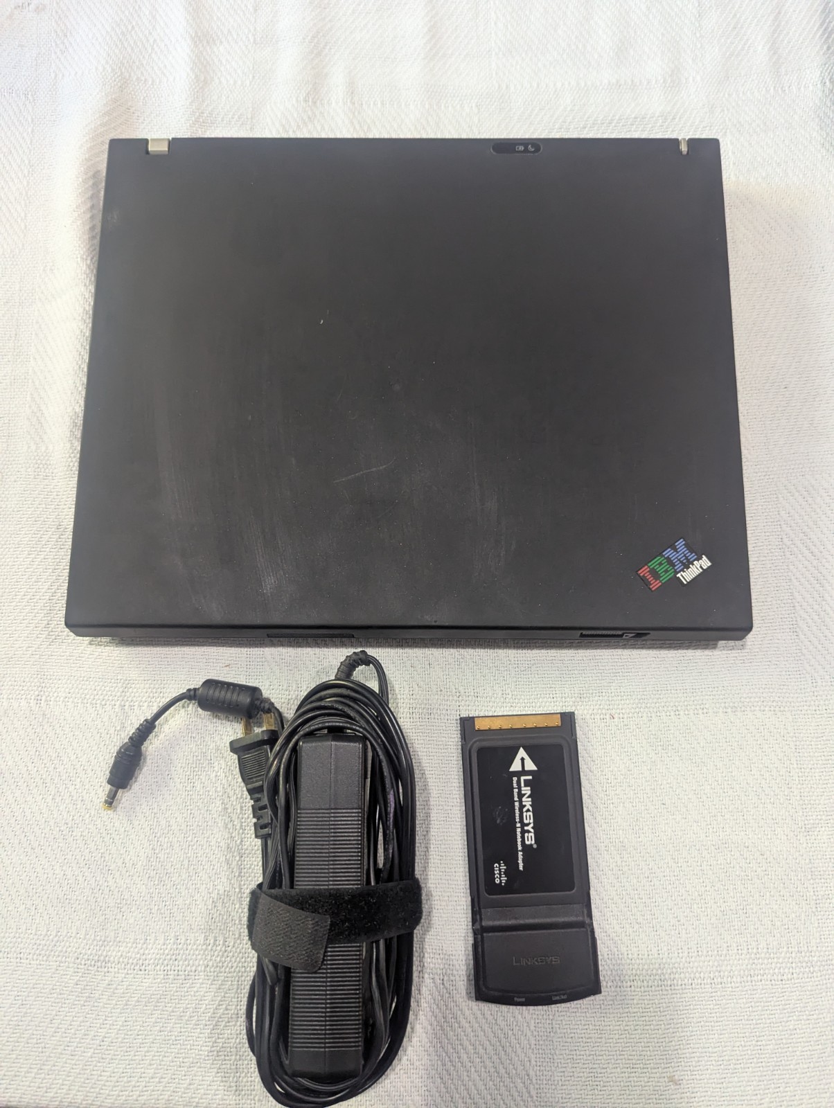IBM THINKPAD T40 1.50GHz 1GB 40GB HDD WINDOWS XP ATI RADEON 7500TYPE 2373