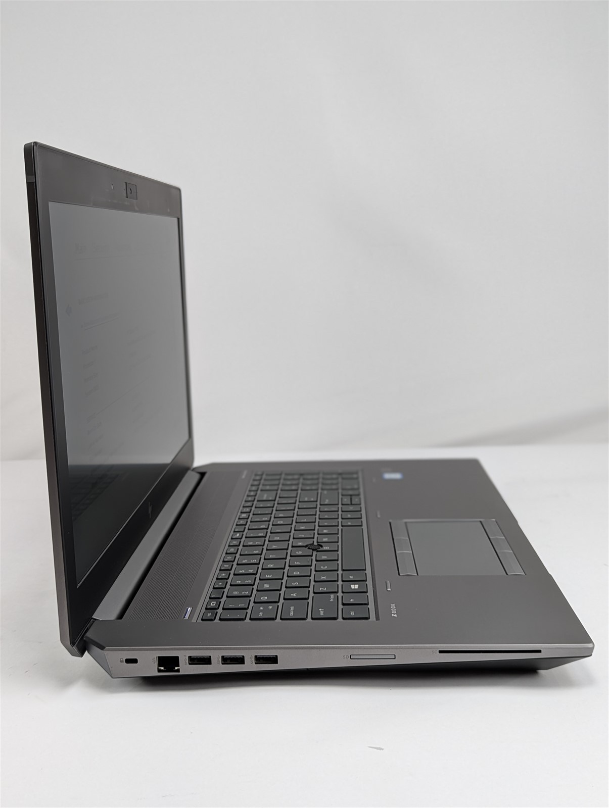 HP ZBook 17 G5 2018 17.3” Xeon E-2176M 2.7GHz 32GB RAM 512GB SSD Quadro P4200
