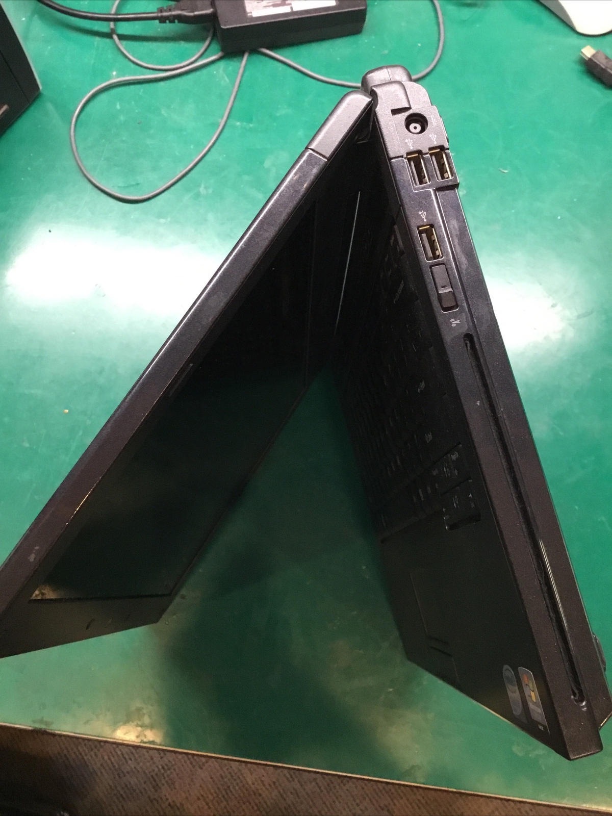 Dell Vostro 1310, 3GB RAM, 300GB Hard Drive, Intel Core 2 Duo T5670, Win 10 – D2