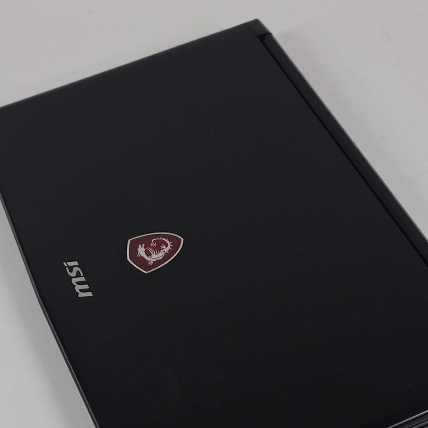 MSI GL62M GL62M 15.6″ i7-7700HQ 2.8GHz 8GB RAM 128GB SSD