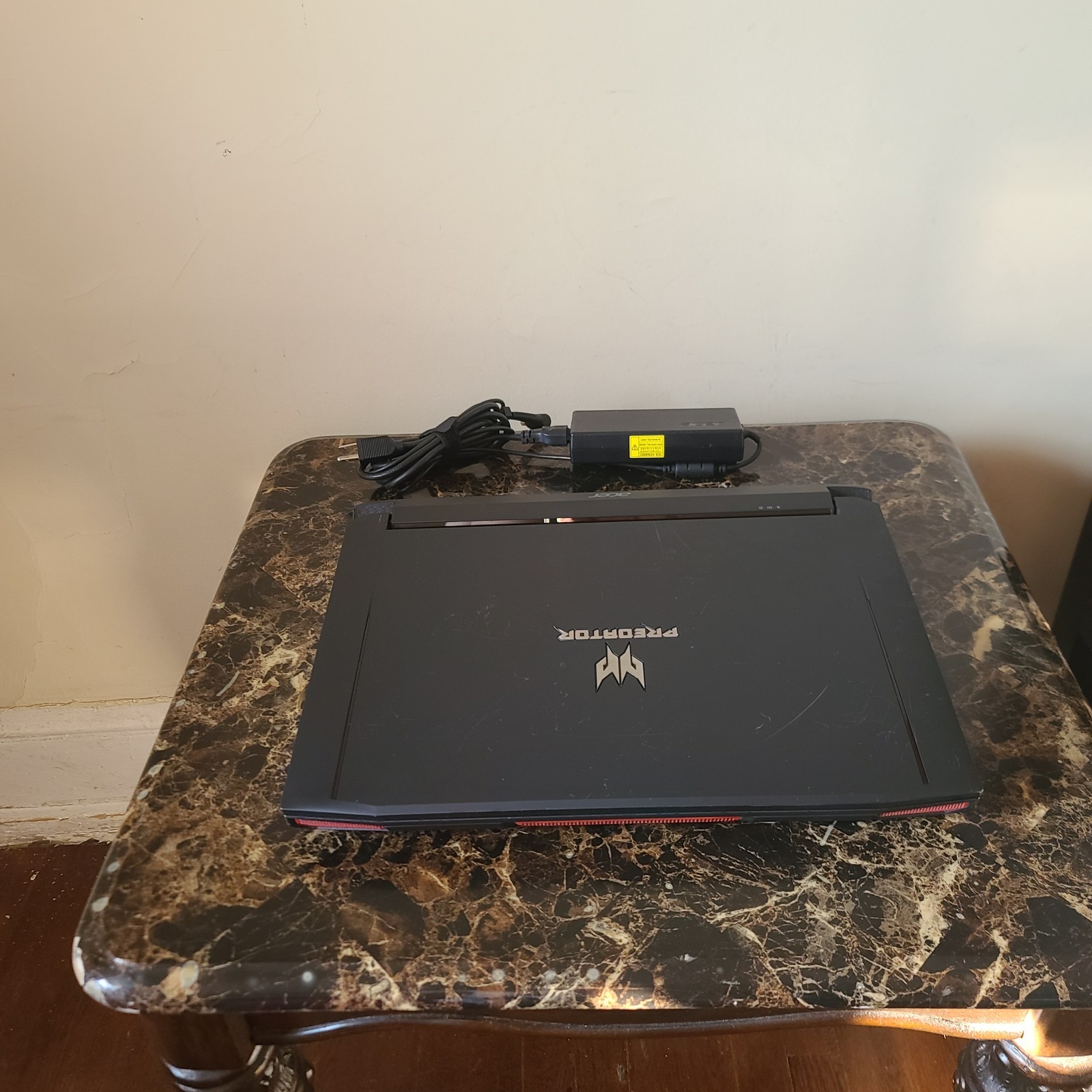 ACER PREDATOR 17 X GAMING LAPTOP CORE i7-7700HQ 16GB RAM GTX 1080 512GB NVMe.