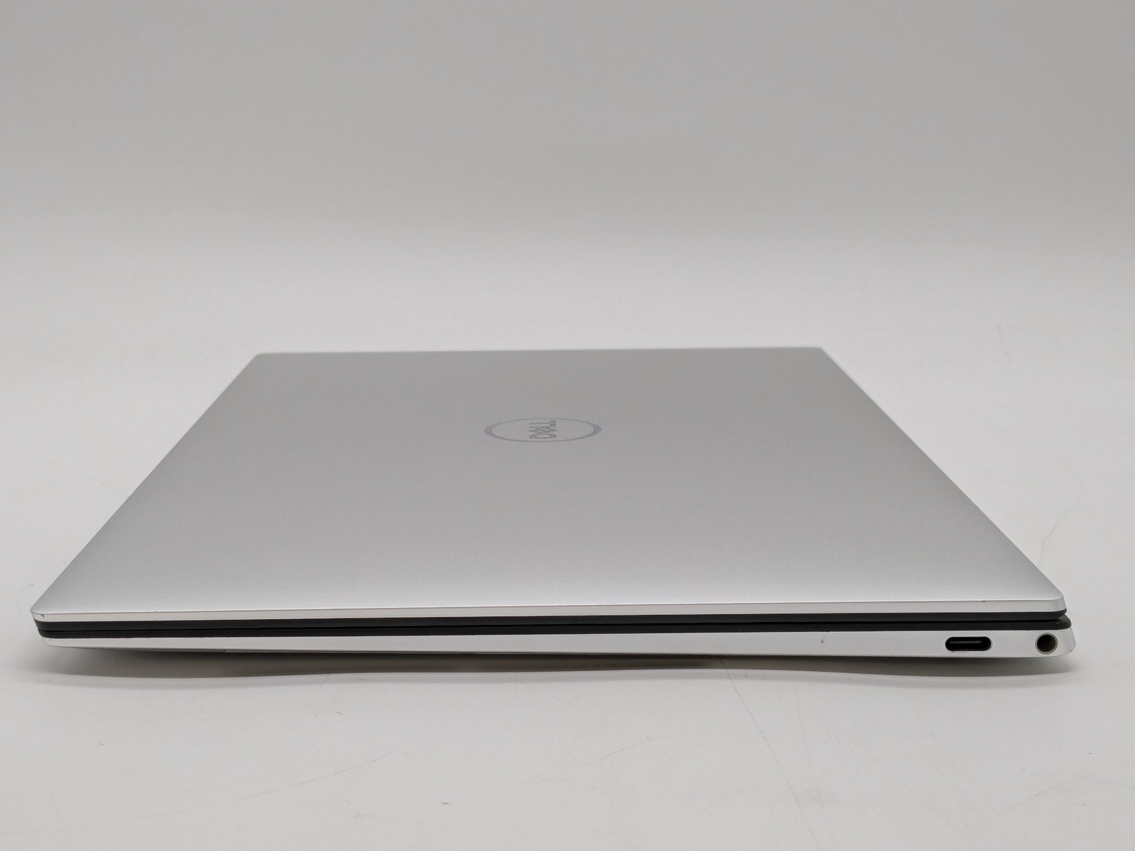 Dell XPS 13 9310 13″ FHD+ I7-1195G7 1TB SSD 16GB W11P Webcam Backlit FP Reader