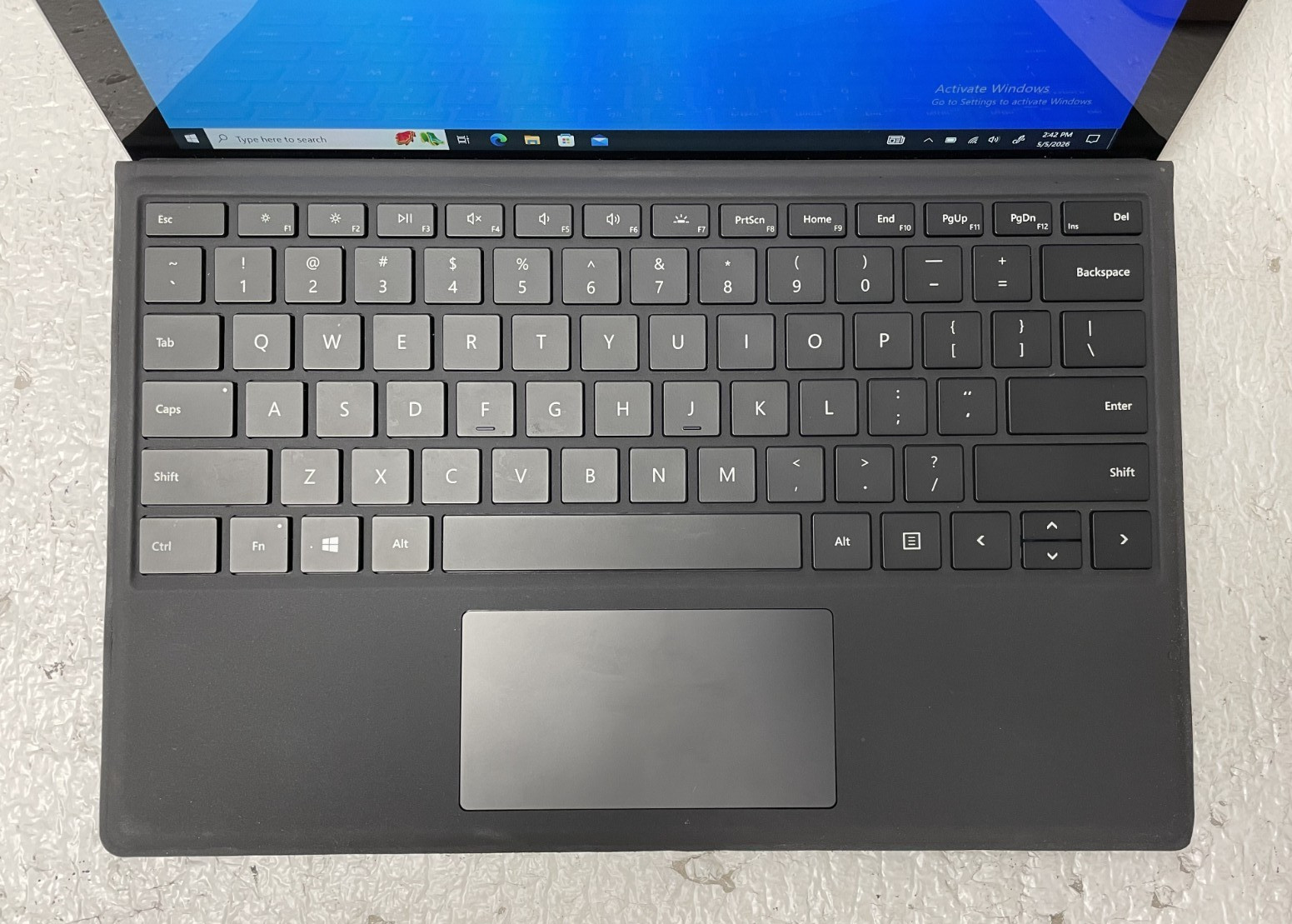 Microsoft Surface Pro 7 1866 Intel i5-1035G4 @1.10GHz 8GB RAM 128GB SSD NO OS