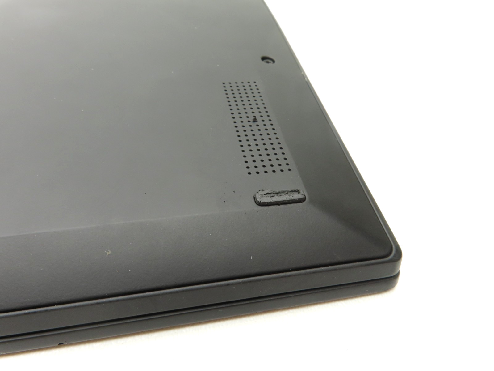 Lenovo ThinkPad X1 Carbon 7th Gen 14″ Intel i7-10710U 16GB RAM 256GB SSD