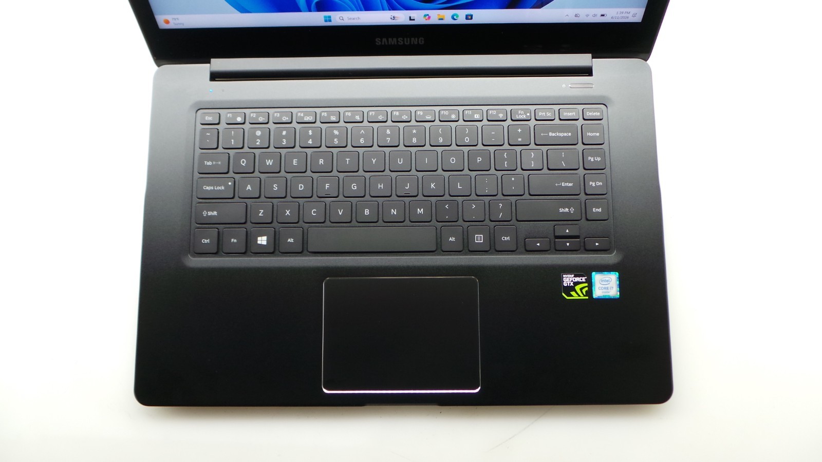 Samsung Notebook NP940Z5L | 15.6″ | i7-6700HQ | 8GB 256GB SSD | Touchscreen
