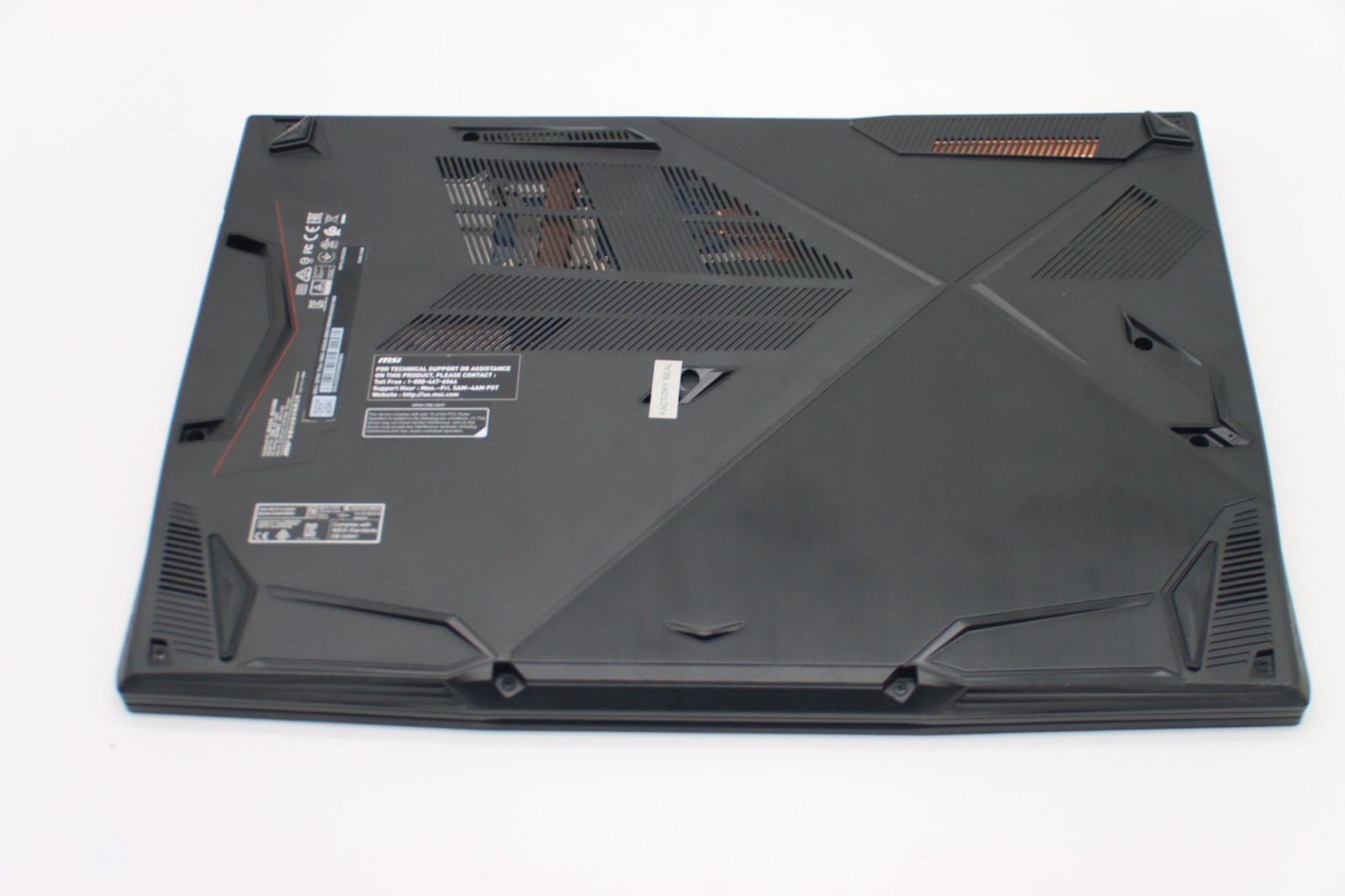 MSI Thin GF63 15.6″ i5-10500H 2.5GHz 8GB RAM 256GB SSD GeForce GTX 1650