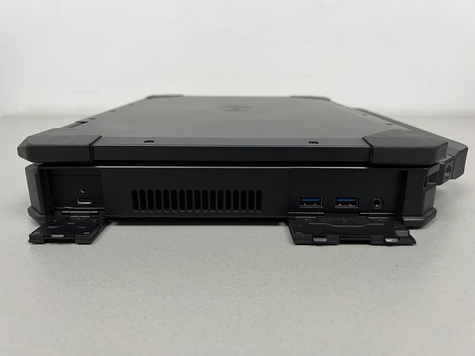Dell Latitude 5424 Rugged – i5-8350U, 16GB RAM, 240GB SSD, Touchscreen, LTE #001