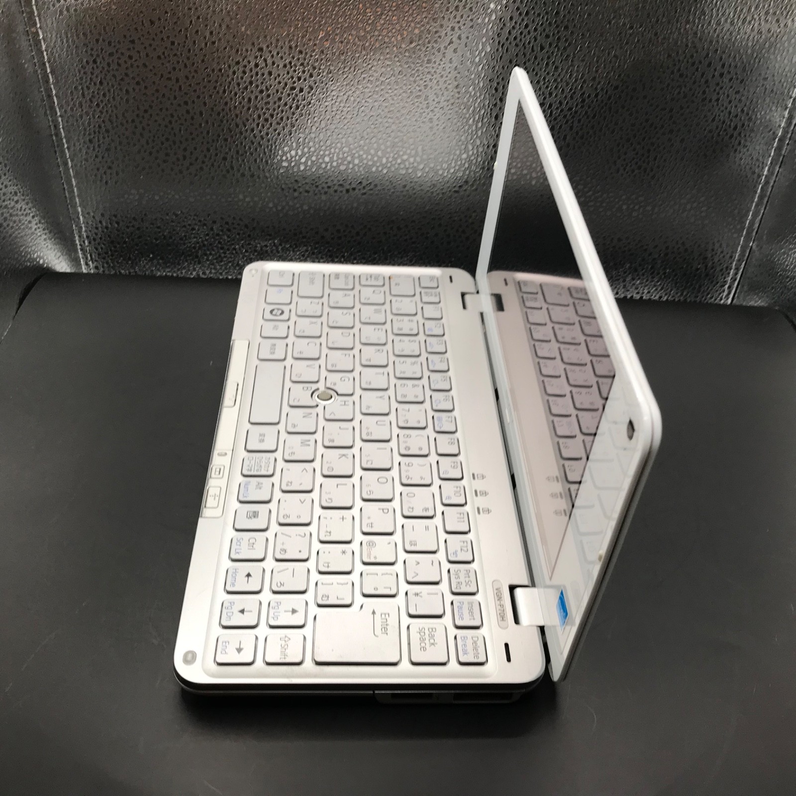 SONY VAIO Type P VGN-P70H White Intel Atom Z520 RAM 2GB AC100V Japan