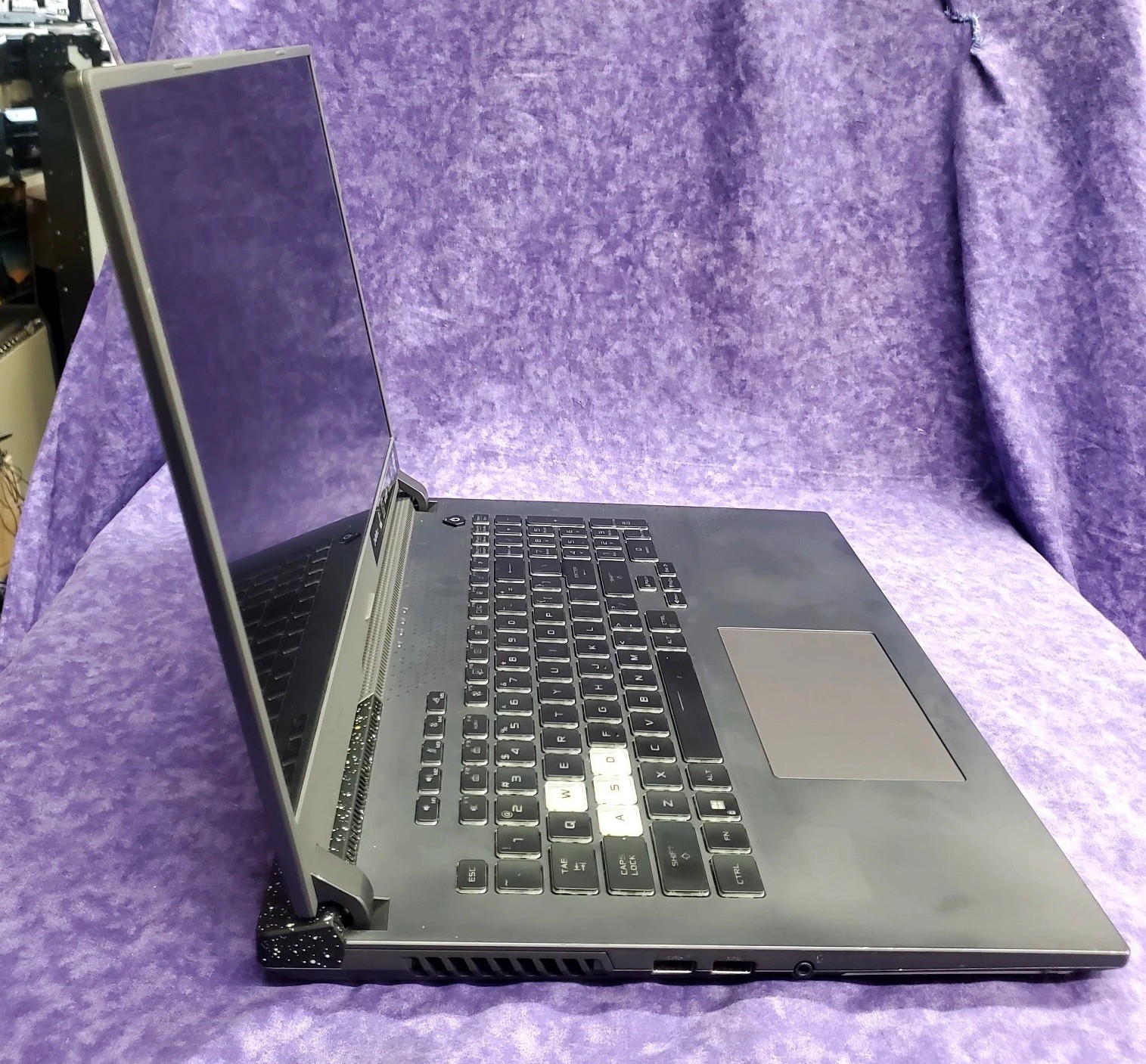 💥OPEN BOX💥ASUS ROG STRIX G17 | G713RC-RS73 | AMD RYZEN 7 6800H | 512GB | 16GB