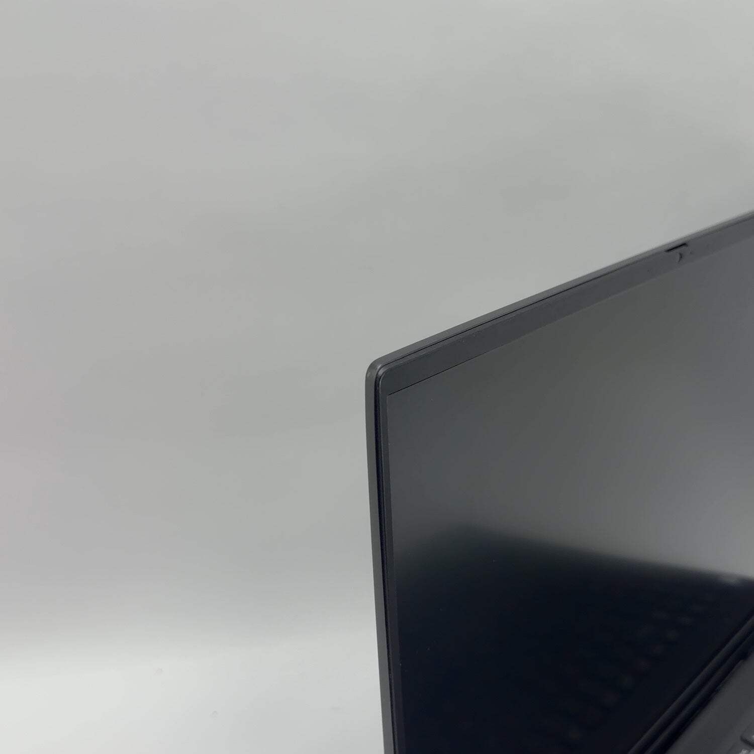 Broken Dell Vostro 16″ i7-12700HGeForce RTX 3050 Ti No OS No RAM No SSD READ