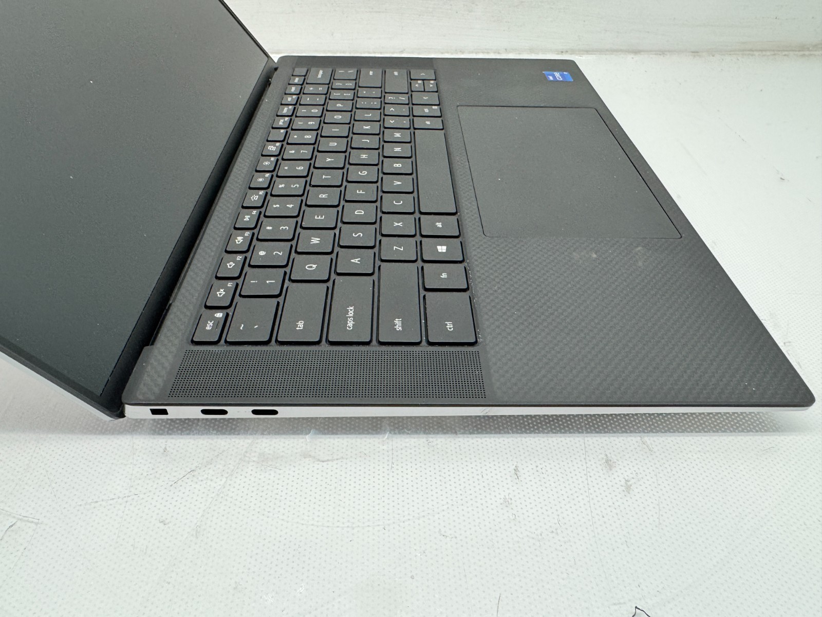 Dell Precision 5560 15.6″ Intel i7-11850H@2.5GHz 16GB 256GB A2000 W/AC *READ*