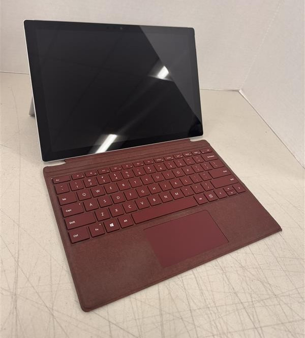 Microsoft Surface Pro 5th Gen 1796 12.3″ Touch i5-7300U 2.6GHz 8GB RAM 256GB SSD