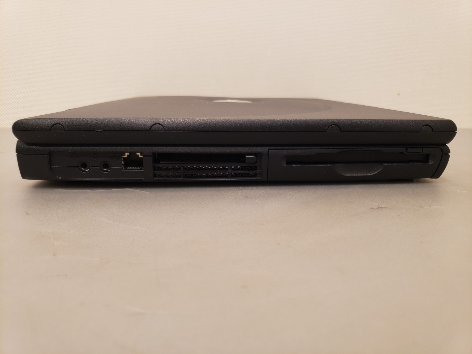 Vintage Dell Inspiron 2650 Intel Pentium 4 256MB 100GB Windows XP Laptop 15″