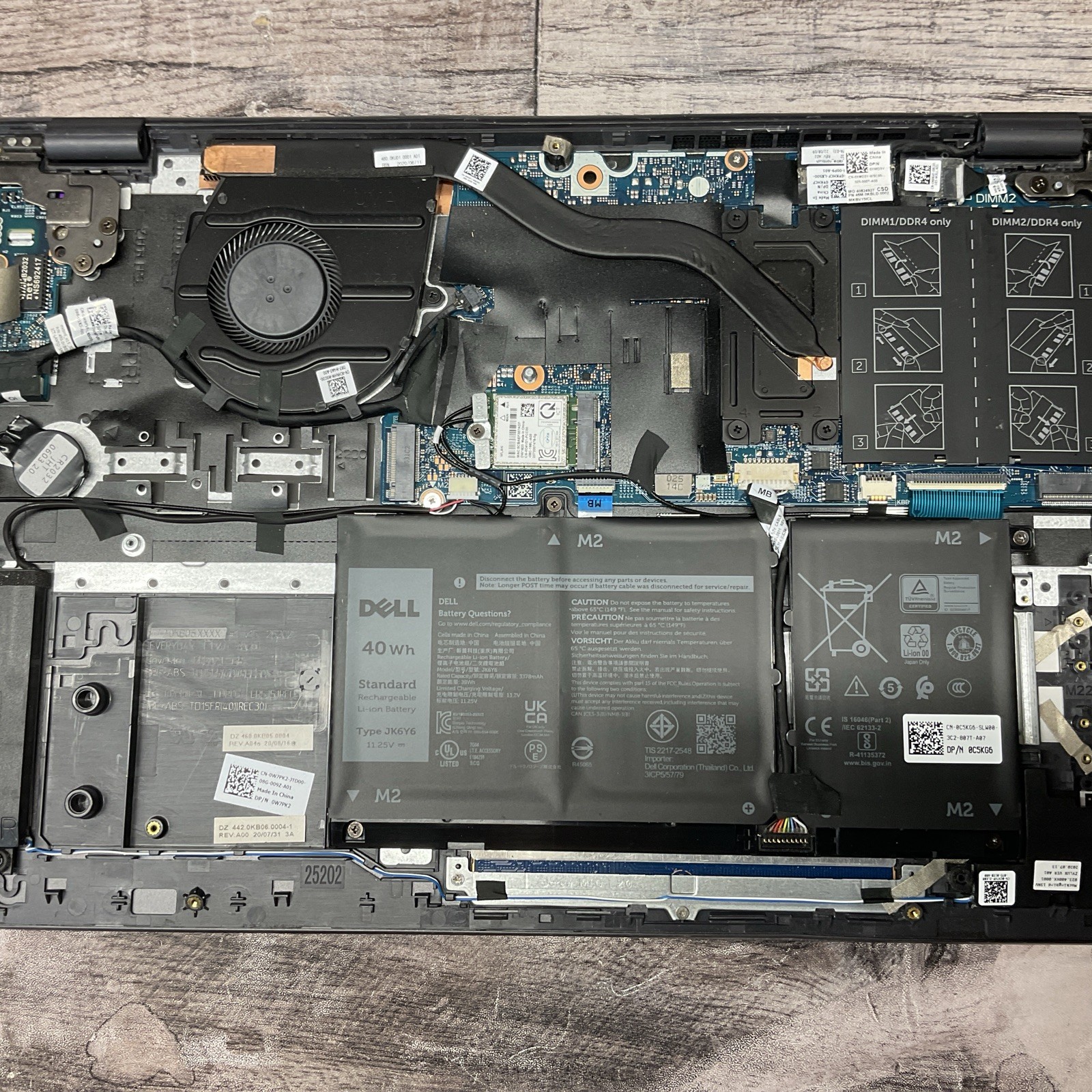 Dell Vostro 15 5501 / i5 10th Gen / BIOS Unlocked / No RAM / No SSD / C5