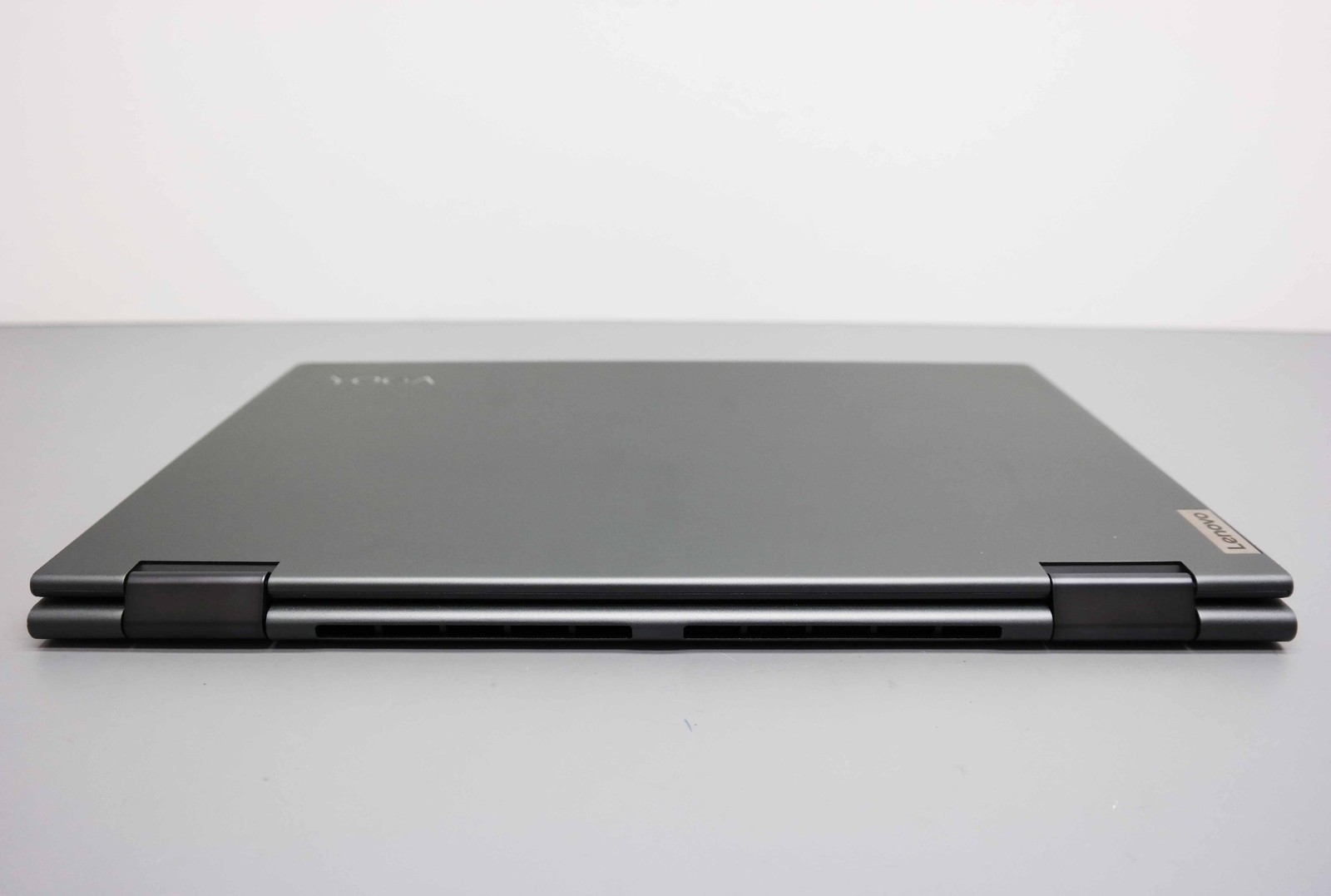 Lenovo Yoga 7i 15ITL5 15.6″ Core i5-1135G7 8GB 256GB SSD – Slate Grey ISSUE