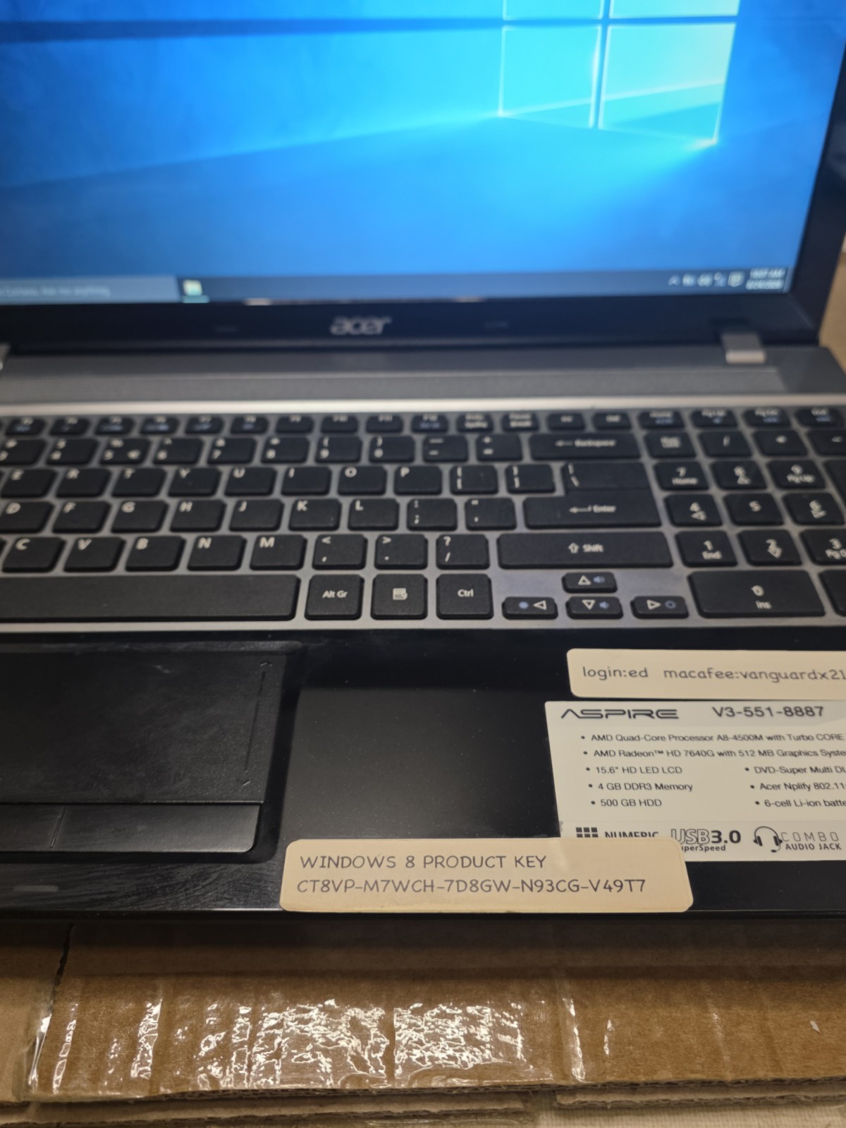 Aspire V3-551-8887 Laptop, Windows 10 AMD A8-4500M 4GB RAM 465GB HD NO BATTERY