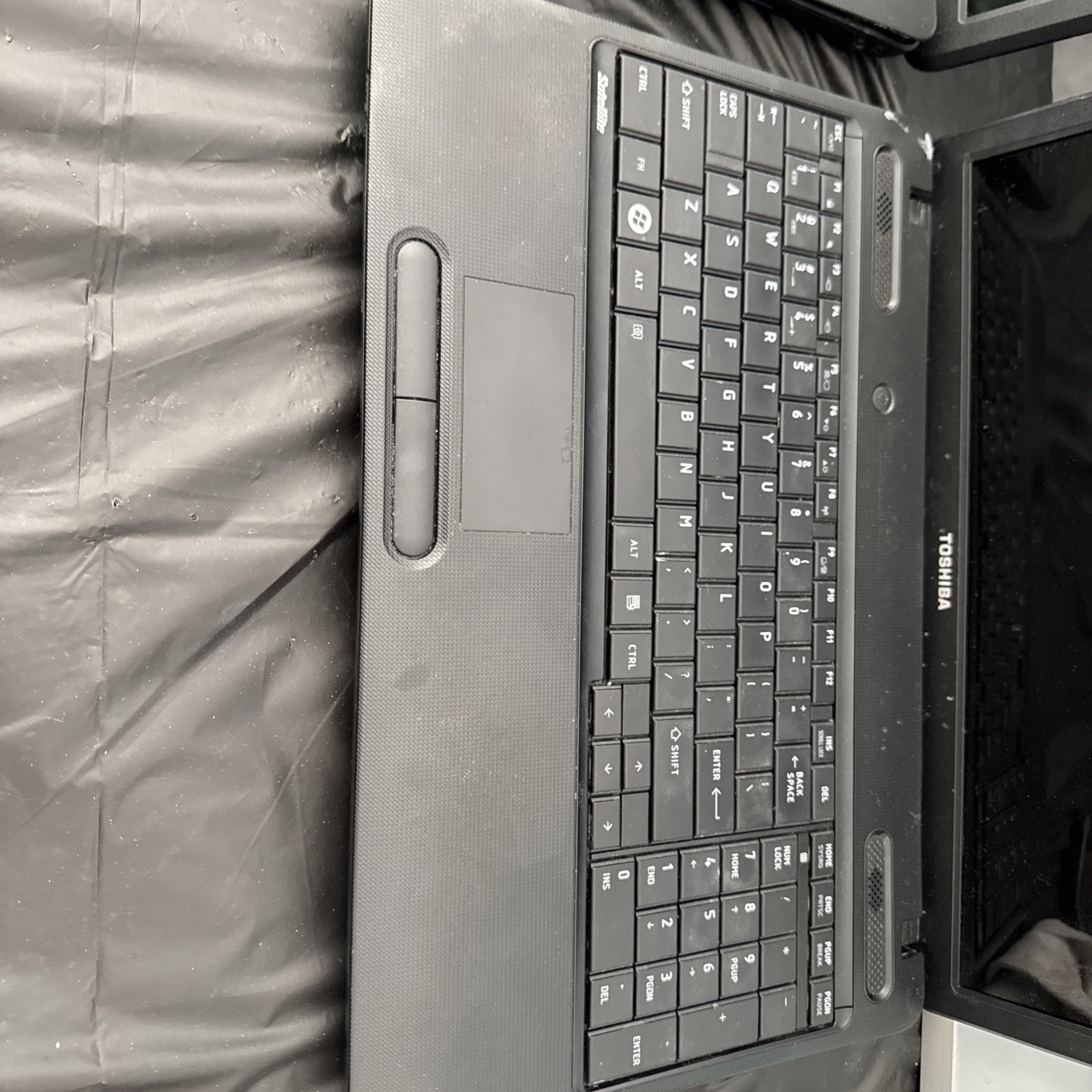 Two Toshiba Satellite C655D-S5300 Laptop Not Working Parts Only. No Power Cords
