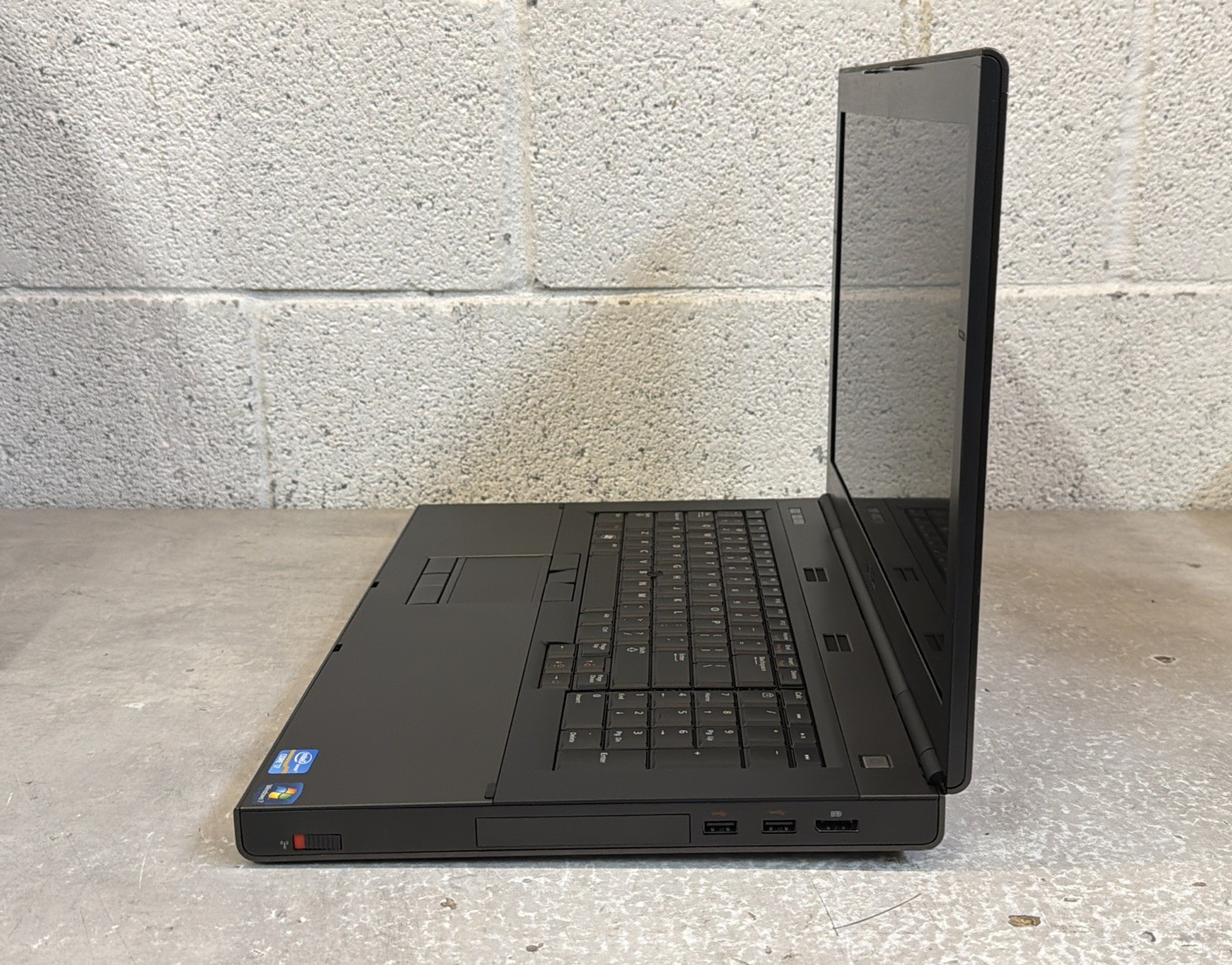 Dell Precision M6600 Laptop – i7-2640M 8GB 500GB FirePro M8900 FHD No OS Battery