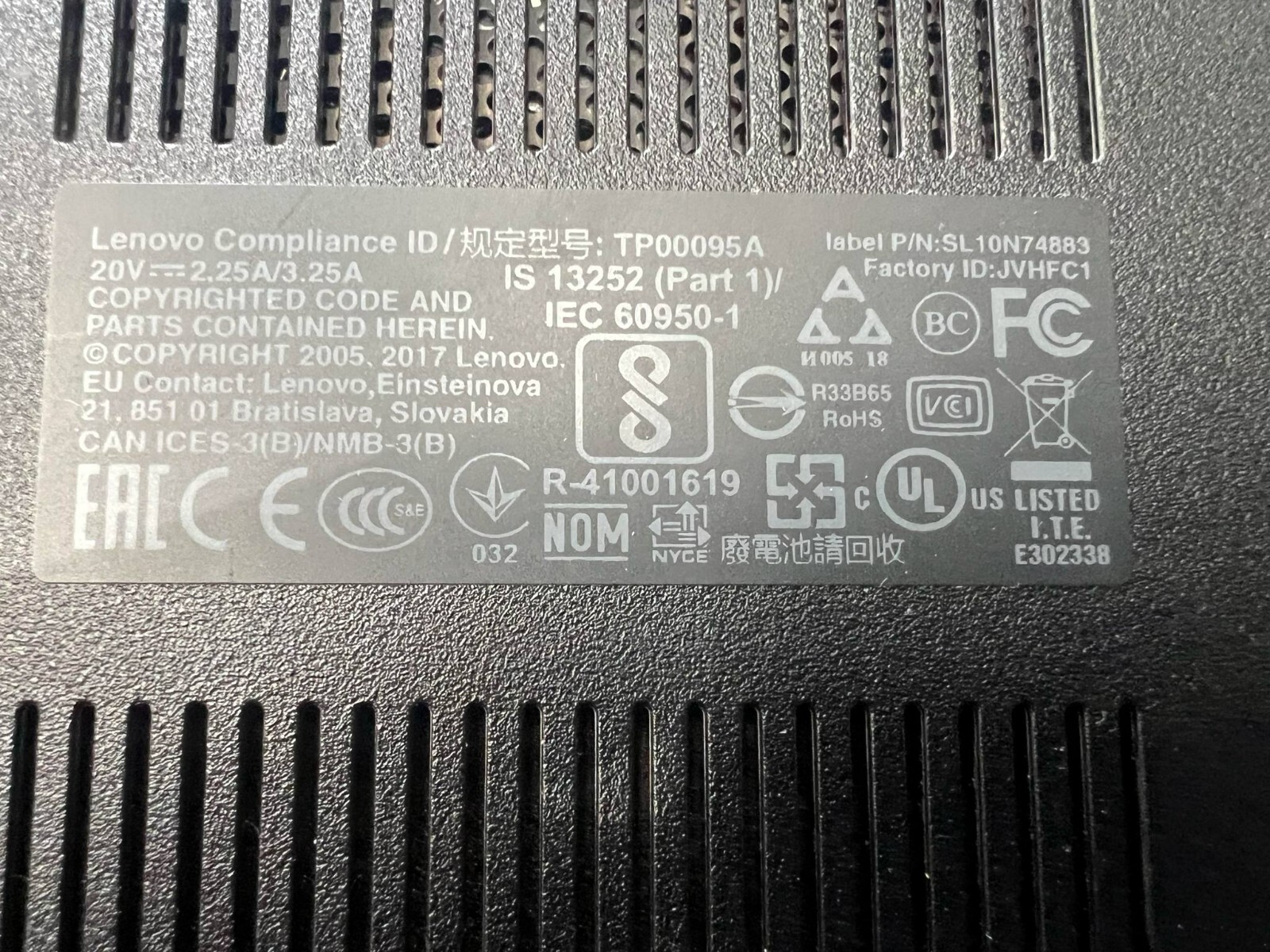 Lenovo ThinkPad AMD Ryzen 5 2500U 8GB RAM, 250GB SSD, W11Pro