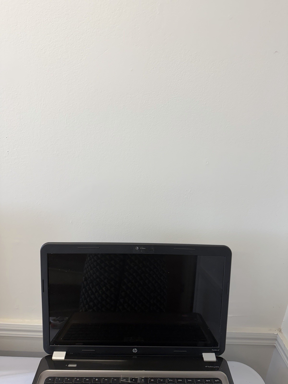HP Pavillion g7 Laptop – Good Screen – AMD AG-3420M – RAM 8 GB – Read Des