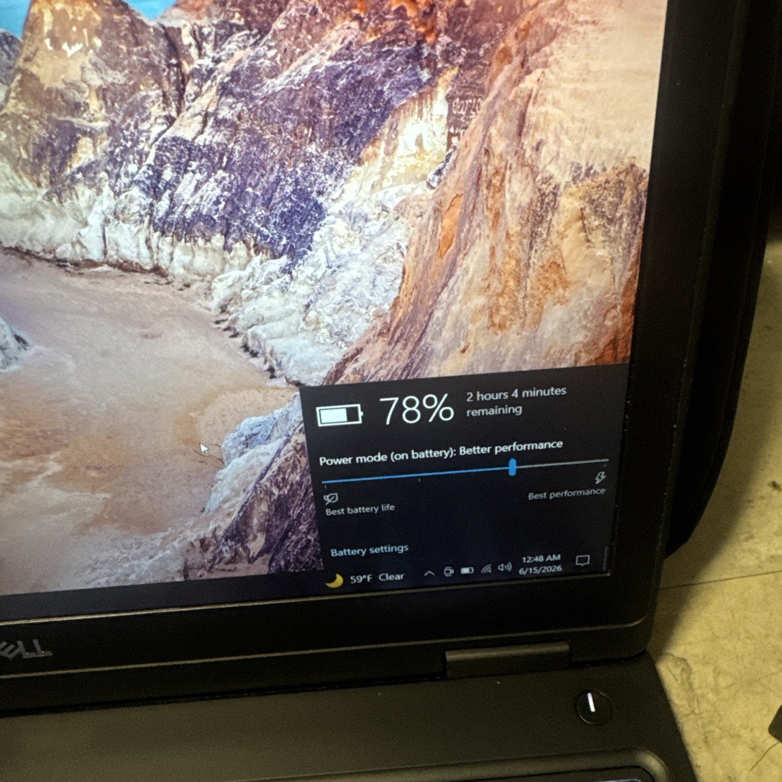 Dell Latitude 5590 15″ i5 8400u 2.4GHz 256GB M.2 SSD 8GB GeForce Webcam W10 Pro