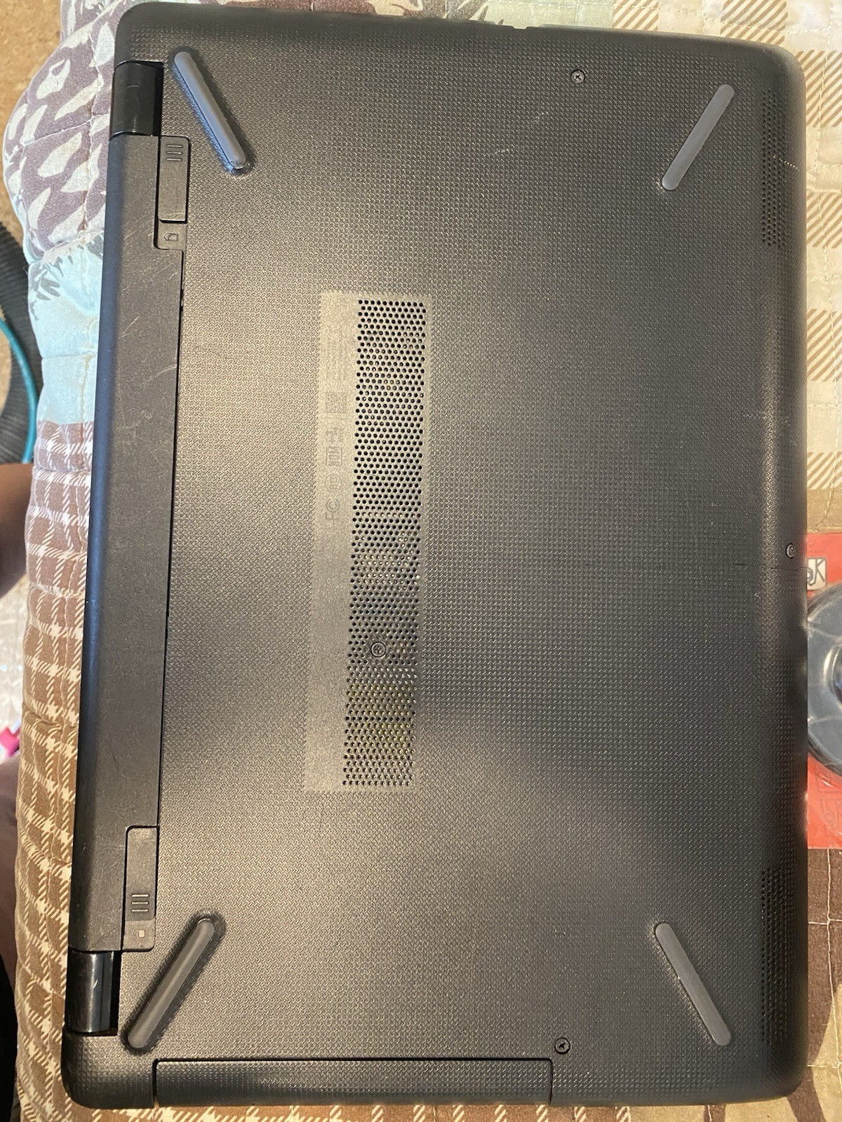 HP Notebook Laptop 3168NGW Model – Works- Turns On- Loads And Loads- For Parts