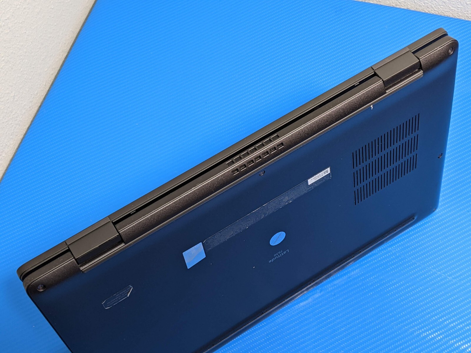 Dell Latitude 7530 15.6″FHD i5-1245U 1.3GHz 8GB 256GB SSD Win11Pro WRNTY-11/2025