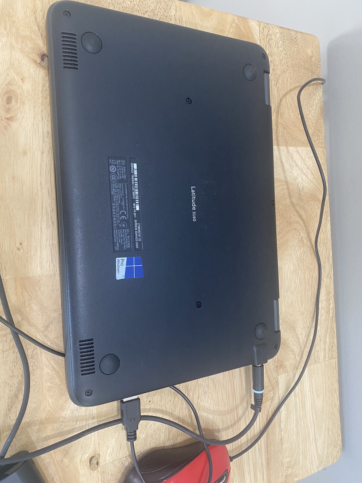 Dell Latitude 3180 Laptop