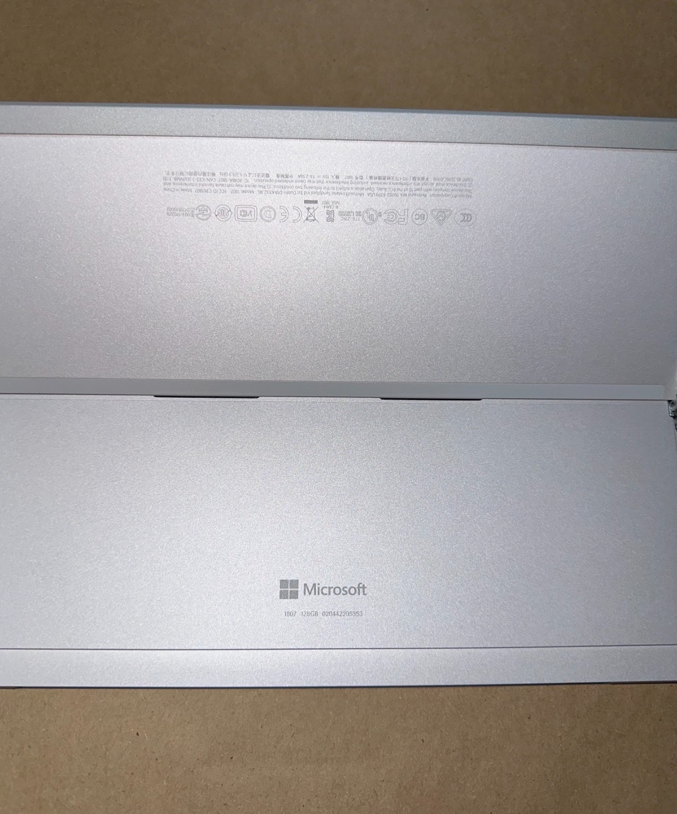 Microsoft Surface Pro 5 LTE, 1807, 12.3″ i5, 4GB, 128GB Wi-Fi + Cellular – A