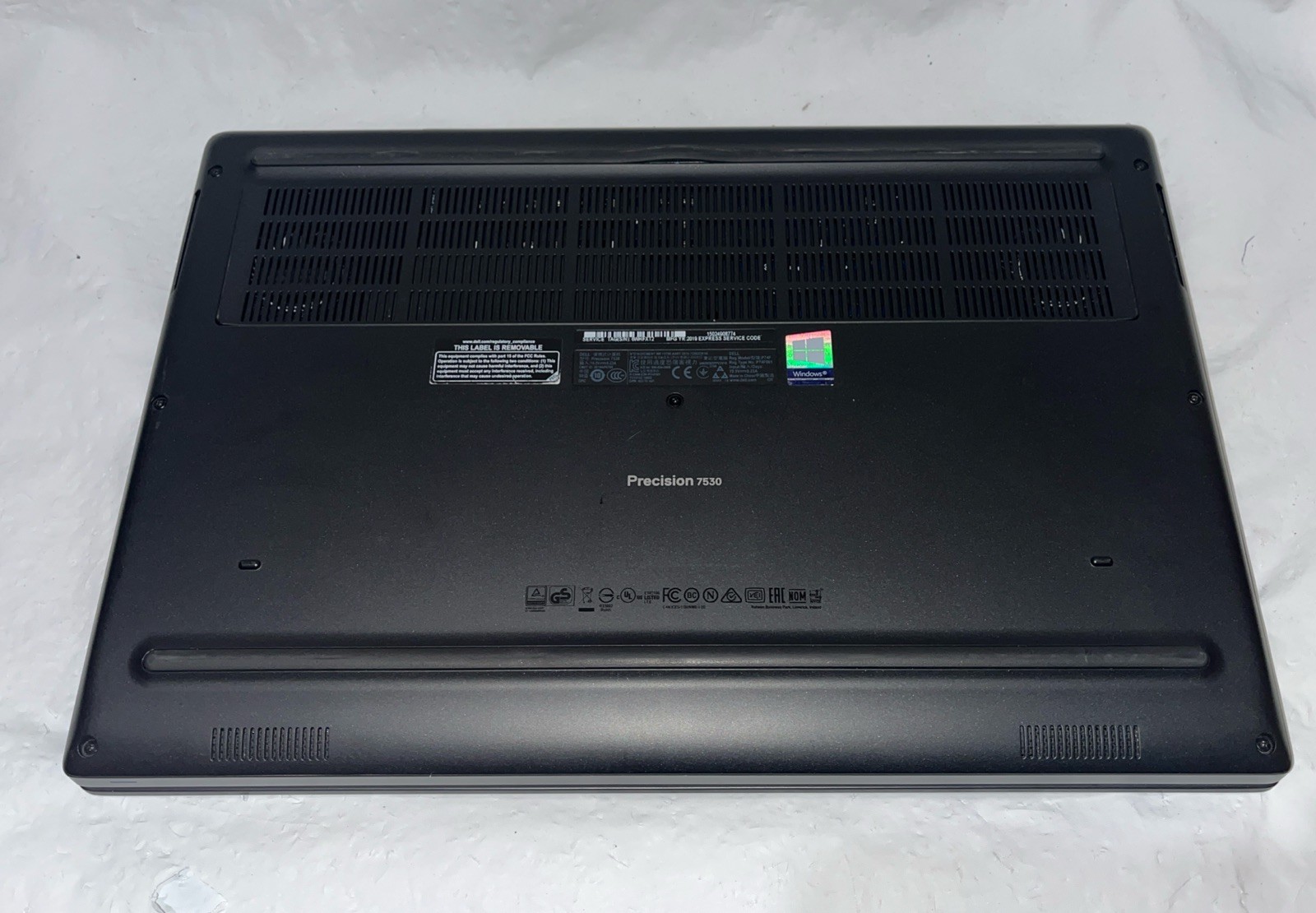 Dell Precision 7530 15.6″ i7-8850H@2.6GHz, 16GB RAM, 512GB M2, Windows 11 Pro