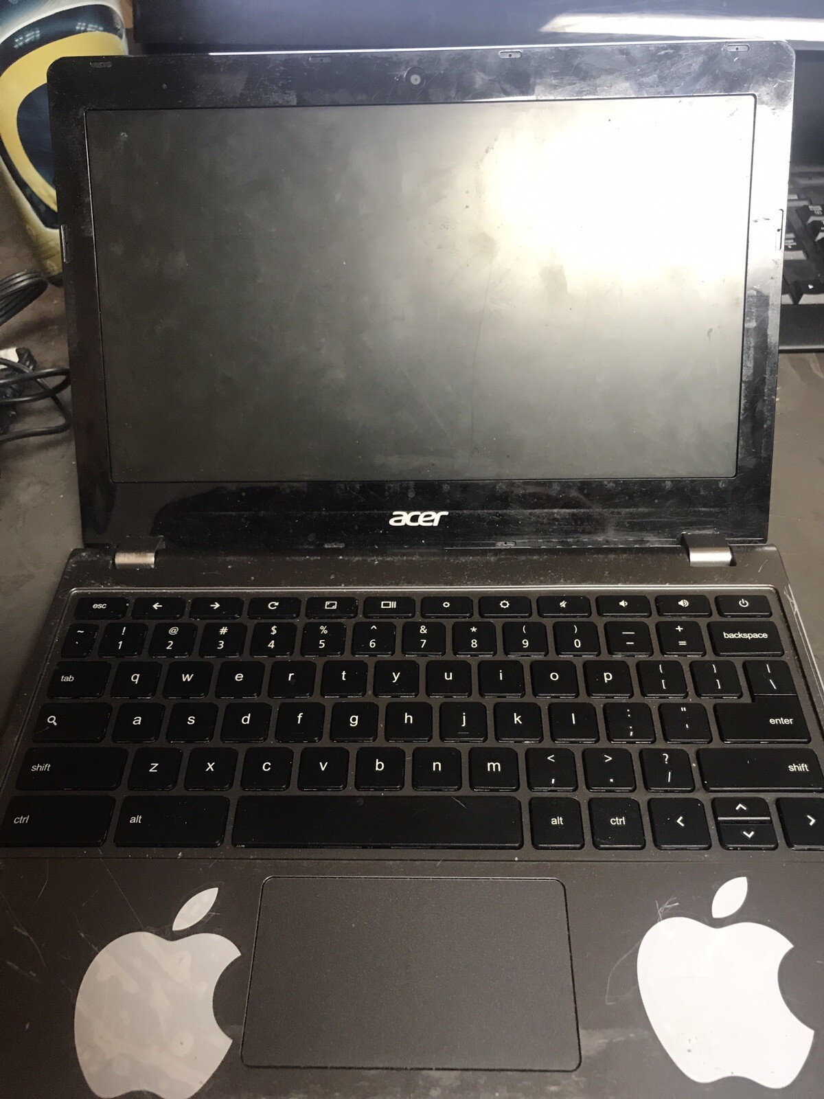 Acer Chromebook C720 Series Model ZHN__PLEASE READ__NON-WORKING.