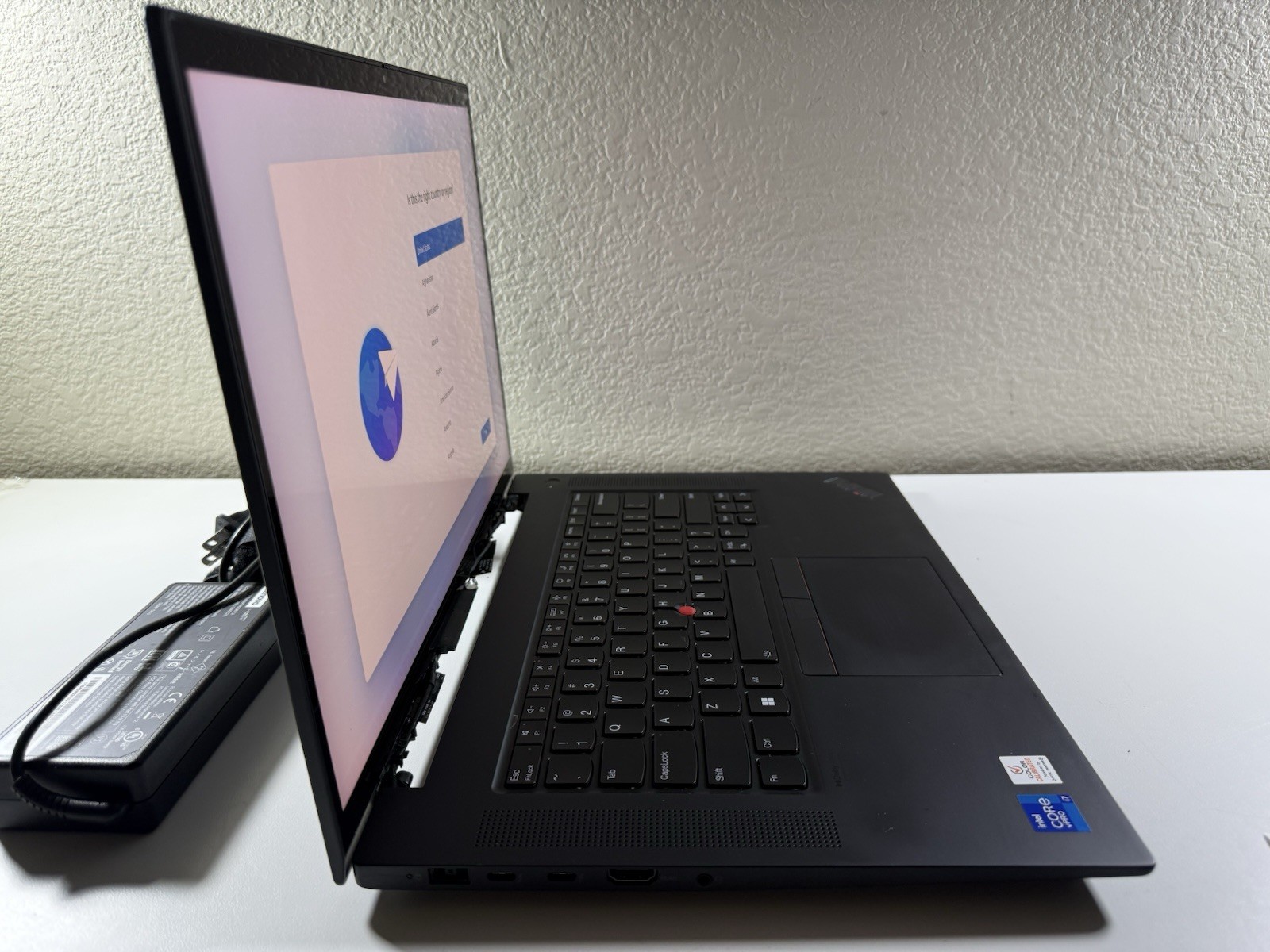 LENOVO THINKPAD P1 Gen 4 TOUCH 4k I7-11850H 512GB 16GB RAM NVIDIA T1200 WIN 11