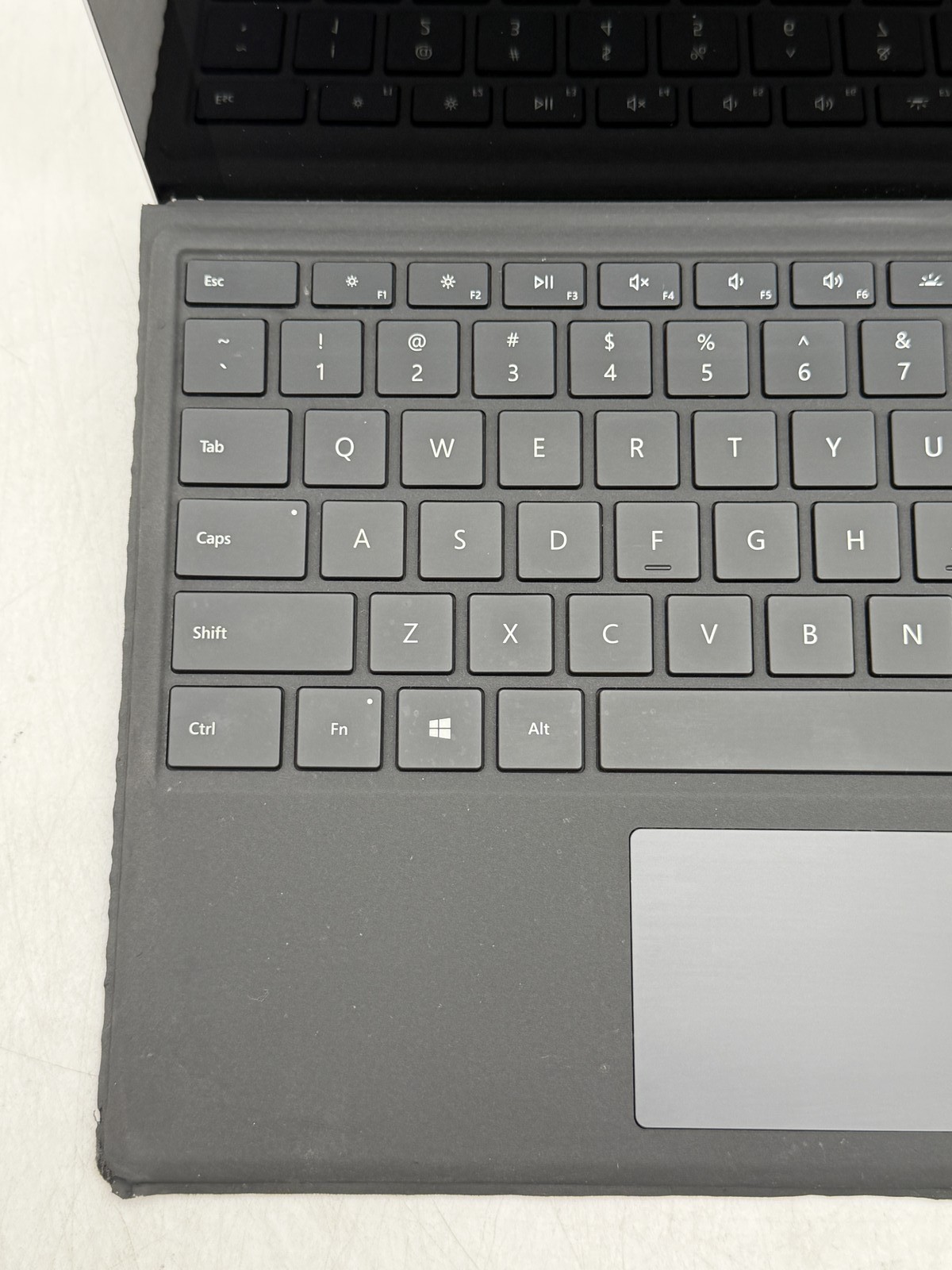Microsoft Surface Pro 12.3in m3-7Y30 4GB 128GB NO OS READ