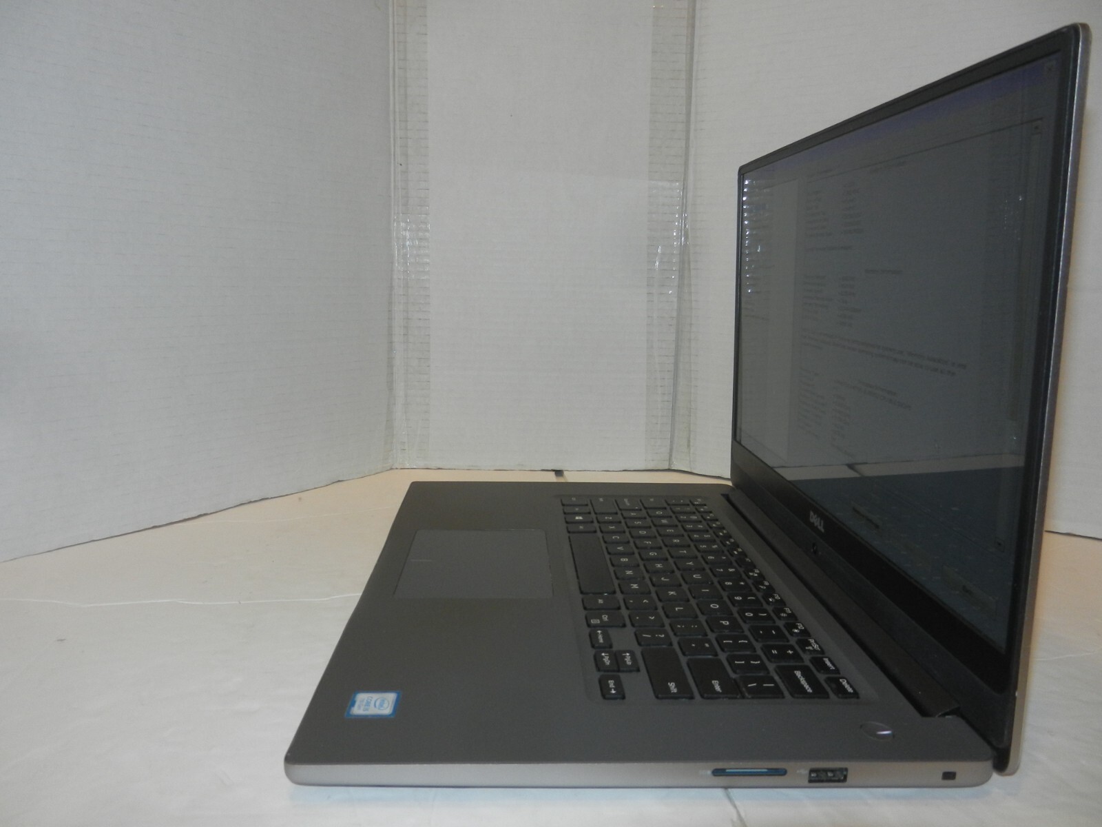 DELL INSPIRON 15 7560 15.6″ CORE i5-7200U 2.5 GHz 8GB RAM 2TB SSD
