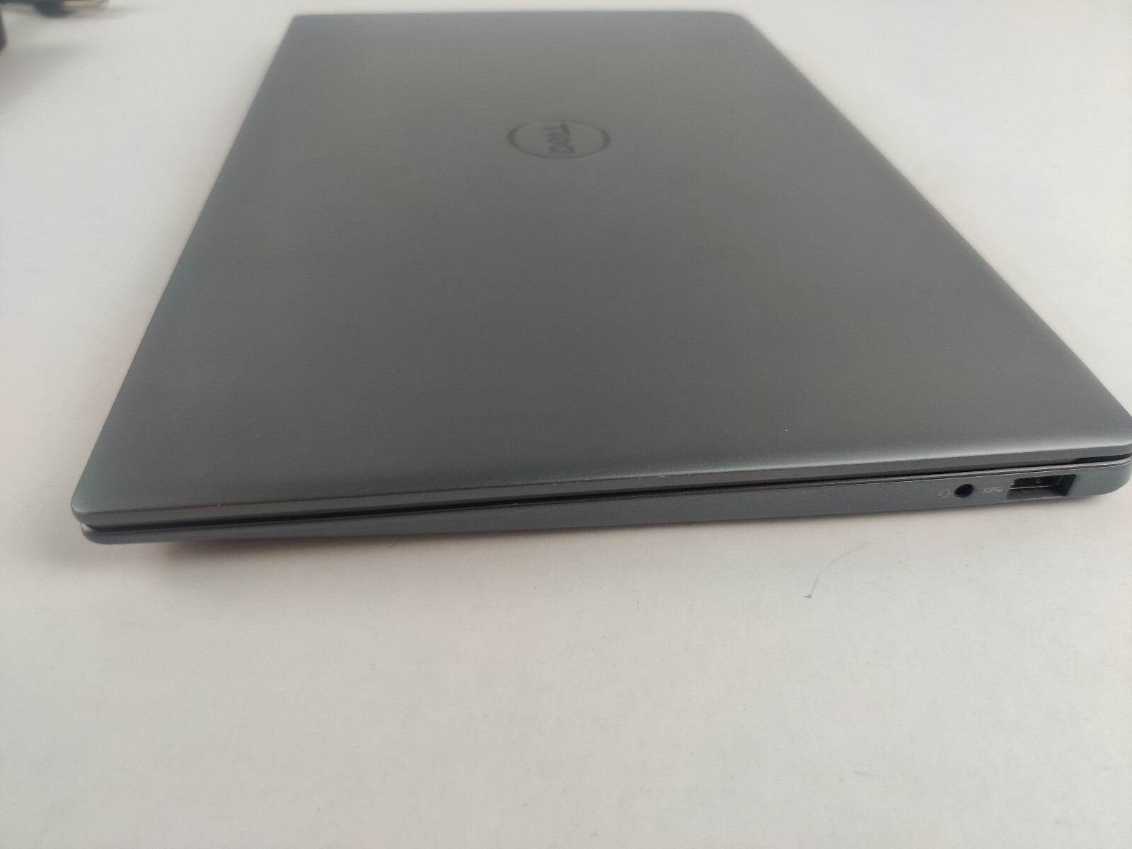 Dell Vostro 5391 13″ 256GB 8GB Intel Core i5-10210U Laptop