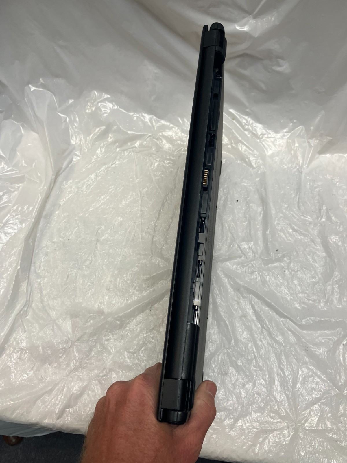 Dell Inspiron 15-3567 Intel Core i5 7th gen No HD 8gb RAM FOR PARTS