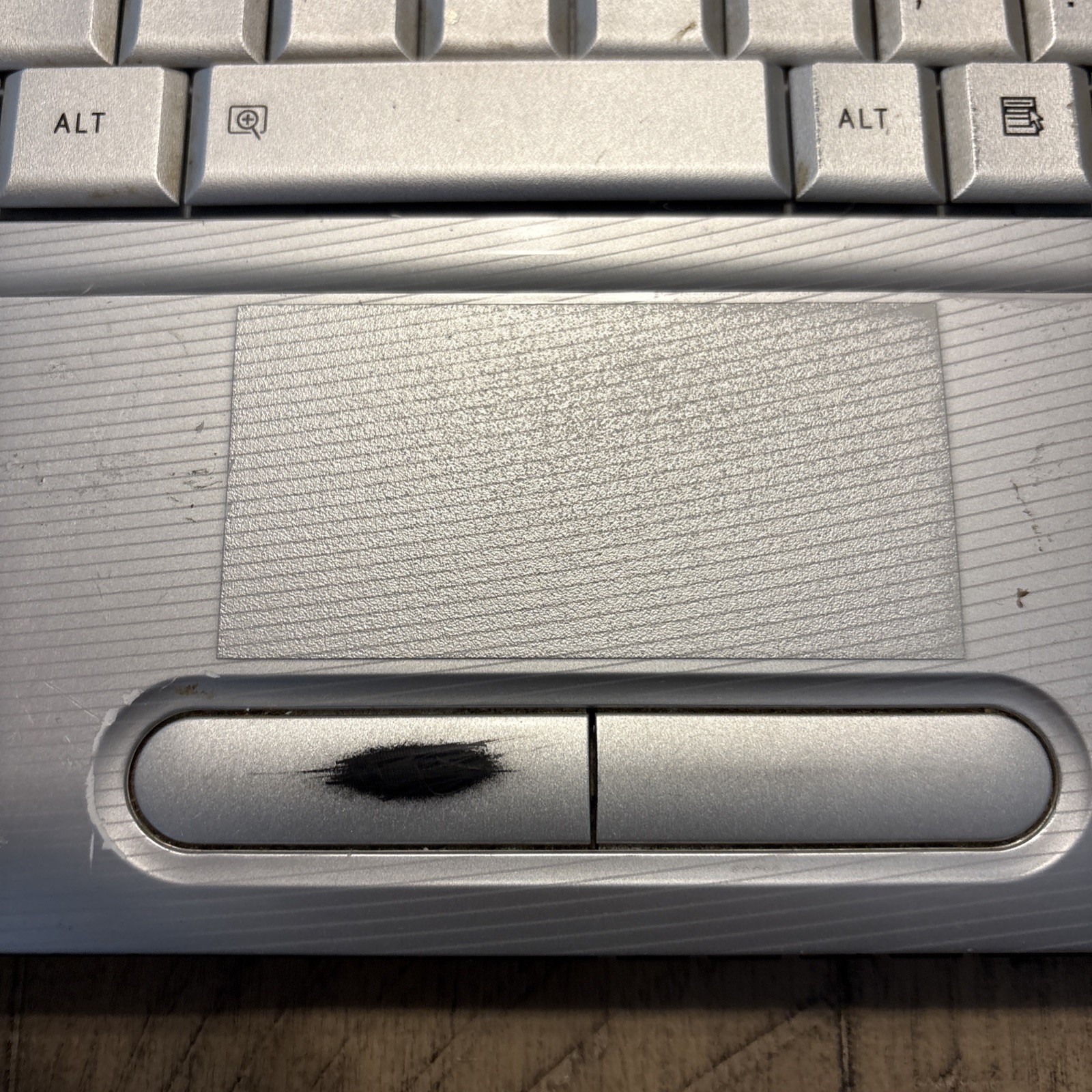 Toshiba Satellite L505-ES5018 Pentium dual Core T4400 2.20GHz Laptop