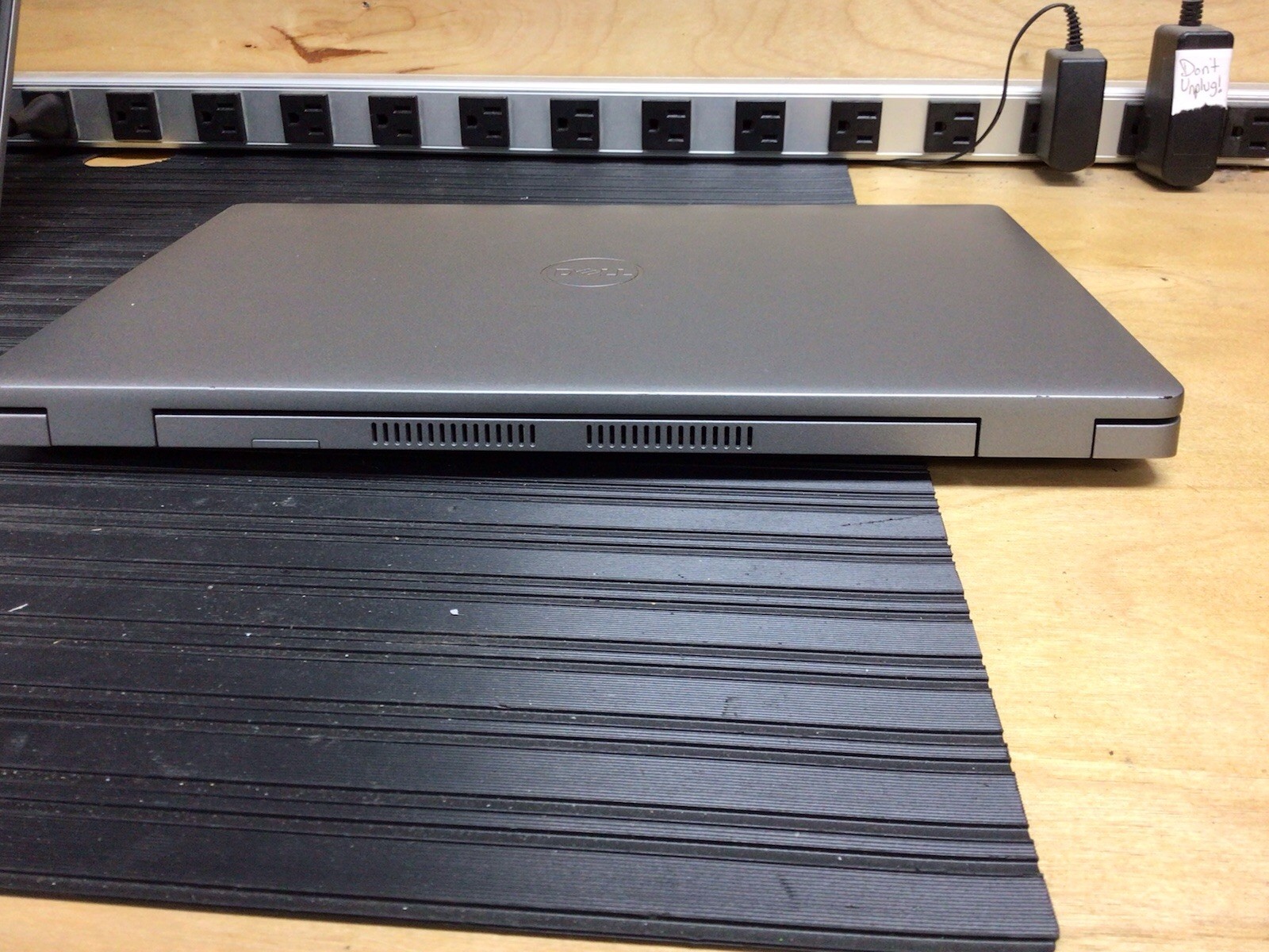 Dell Latitude 5430 14″ FHD i7-1255U 1.7GHz 256GB SSD 16GB RAM W11P