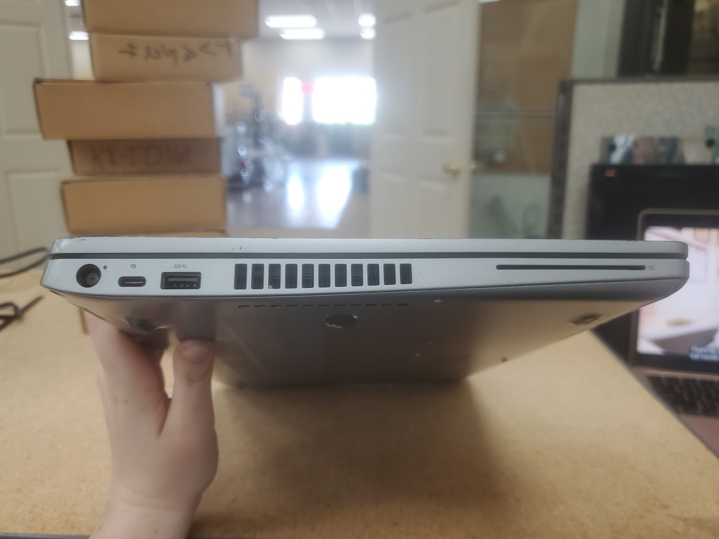 Dell Precision 3550 Laptop – i5-10310U 8GB 256GB SSD 15.6″ 051326-3