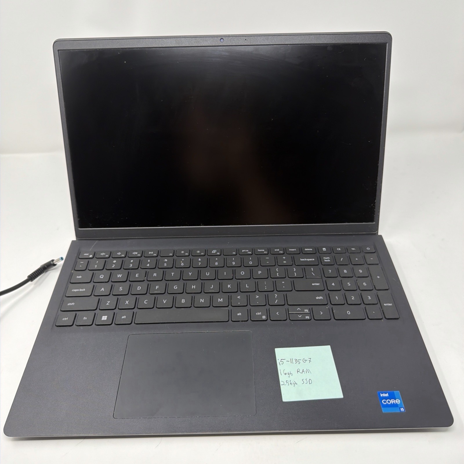 Dell Vostro P112F i5-1135G7 16GB 256GB SSD 15.6″ FHD Win11 Pro Bad Battery