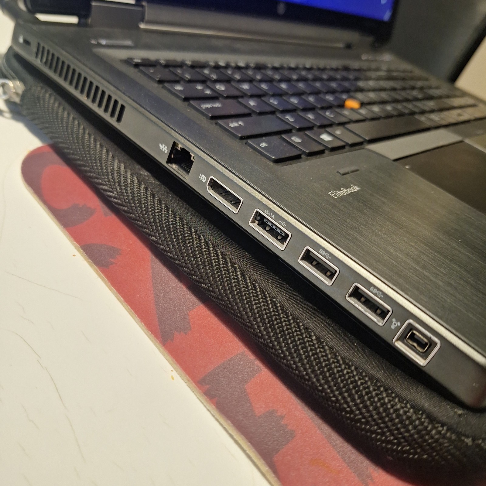 HP EliteBook 8760w – Laptop Intel i7 2nd Gen. 8 GB RAM500 GB HDD‼️READ ALL‼️