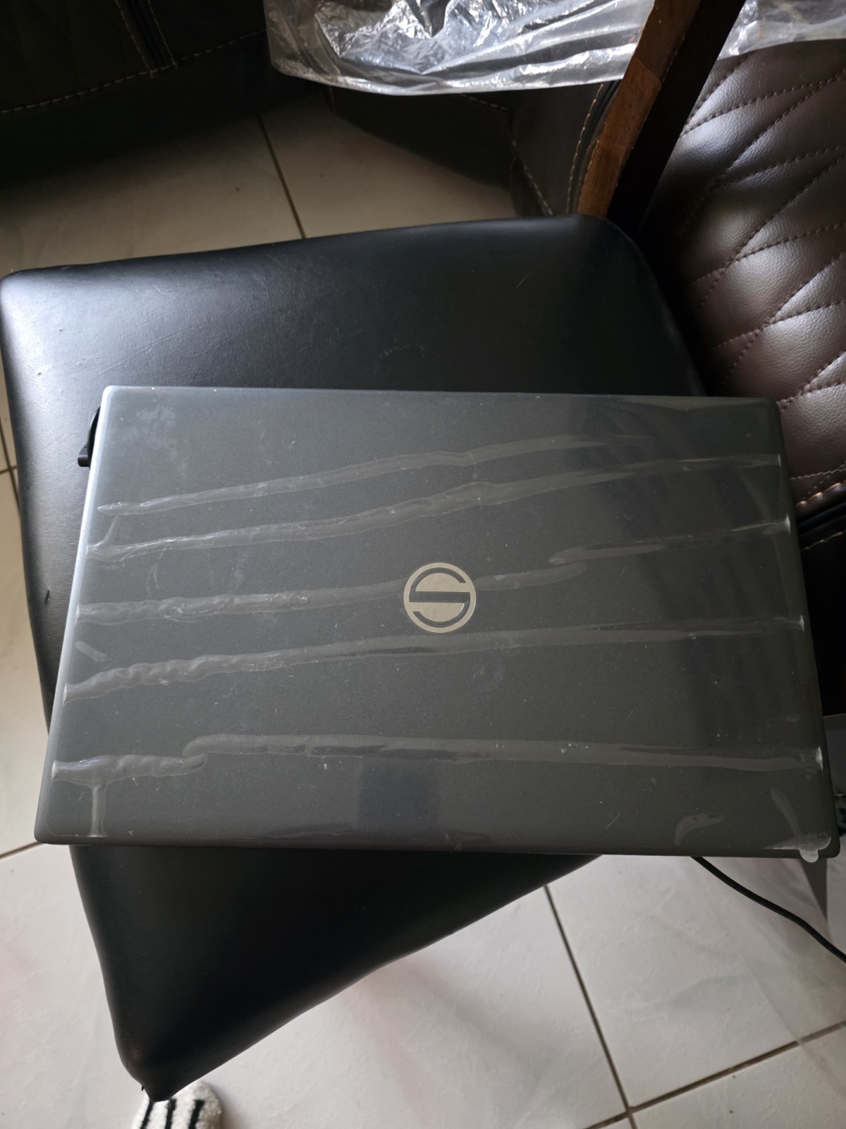 SGIN Windows 10 Notebook/Laptop, 237GB SSD, Black – Casual Computing