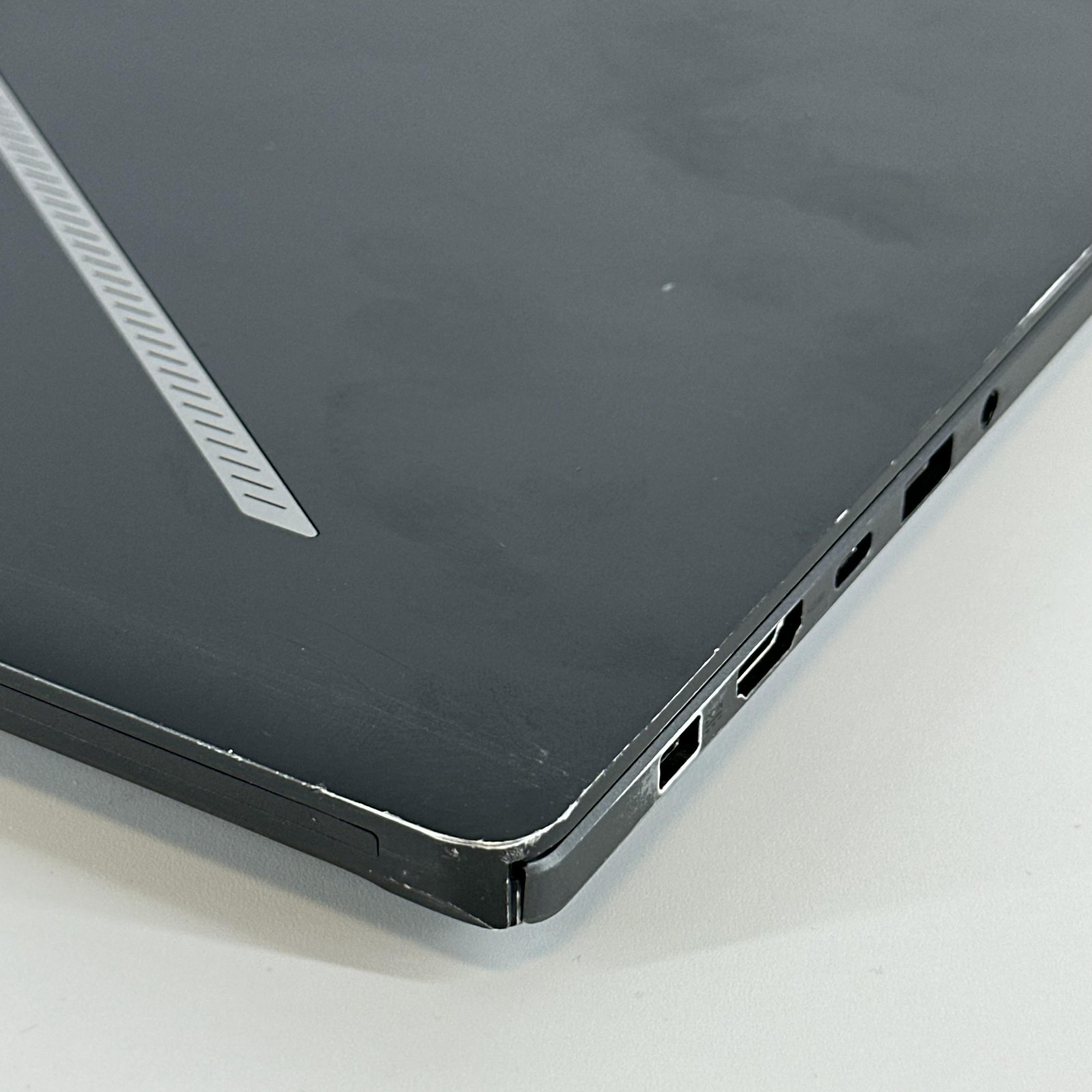 Asus ROG Zephyrus G16 GU605 16 QHD+ 2.5GHz Ultra 9 185H 32GB 2TB/1TB RTX 4080