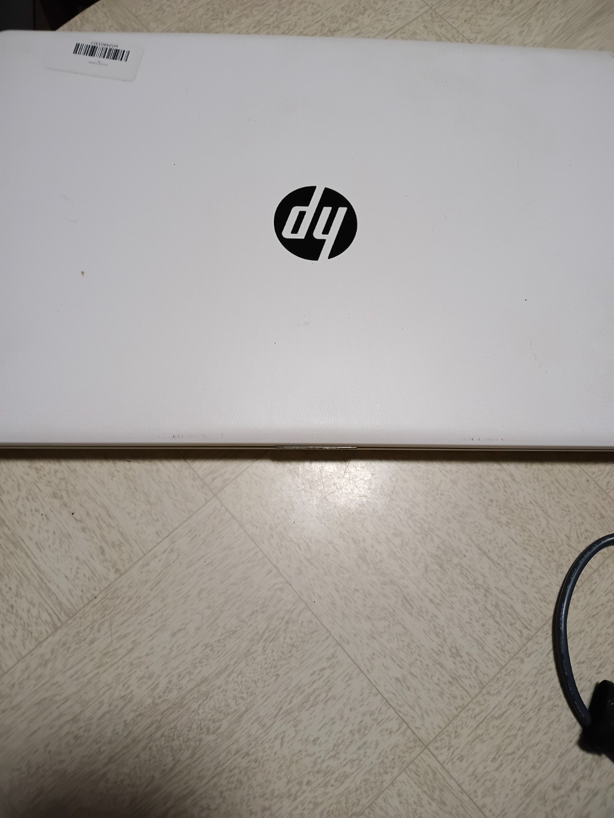 HP 15.6 Notebook – 15-da0043nr White 2019