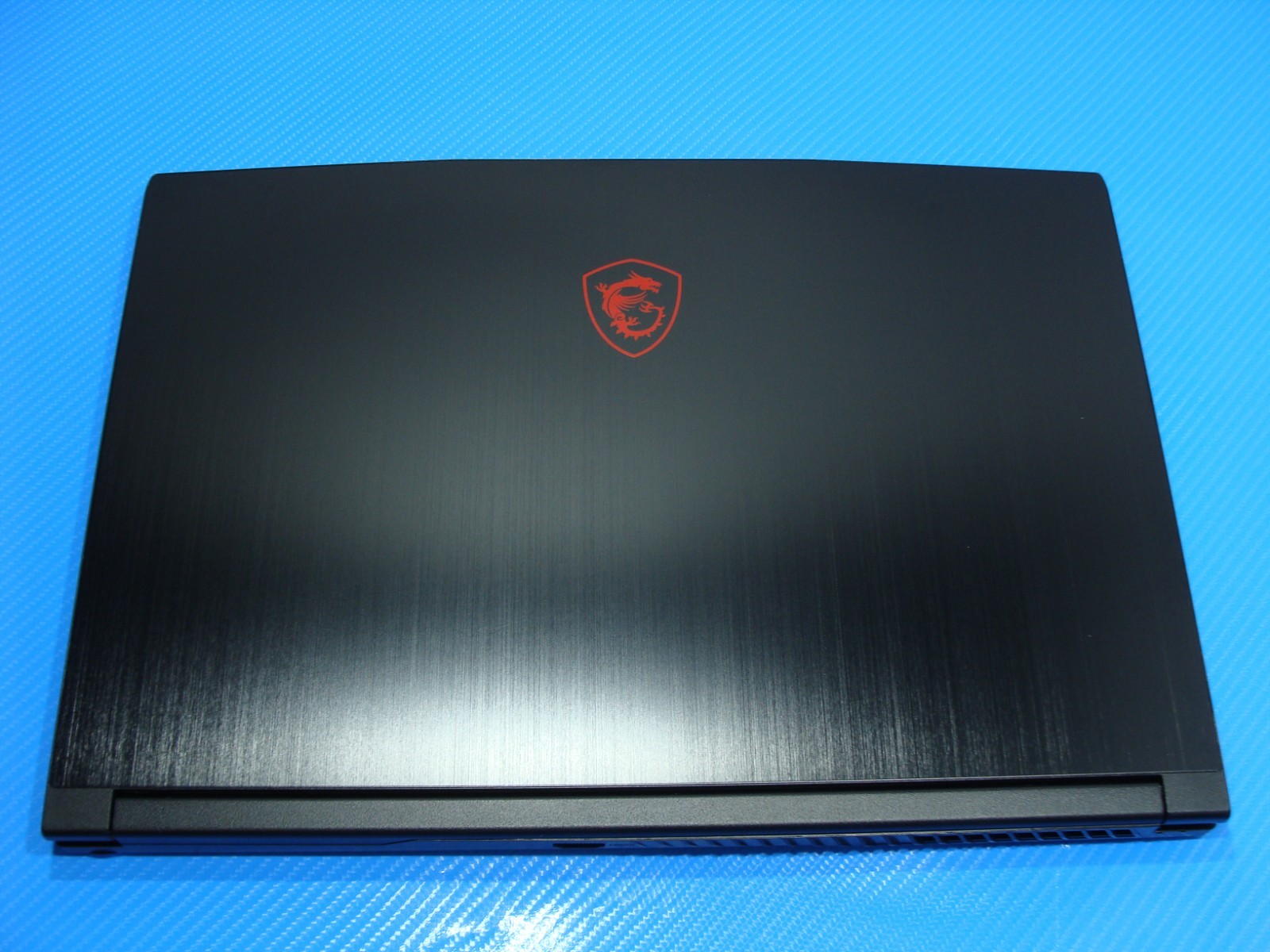 MSI Thin GF63 15.6” FHD 144hz core i5-12450H 2.0GHz 8GB 512GB SSD RTX 2050 4GB