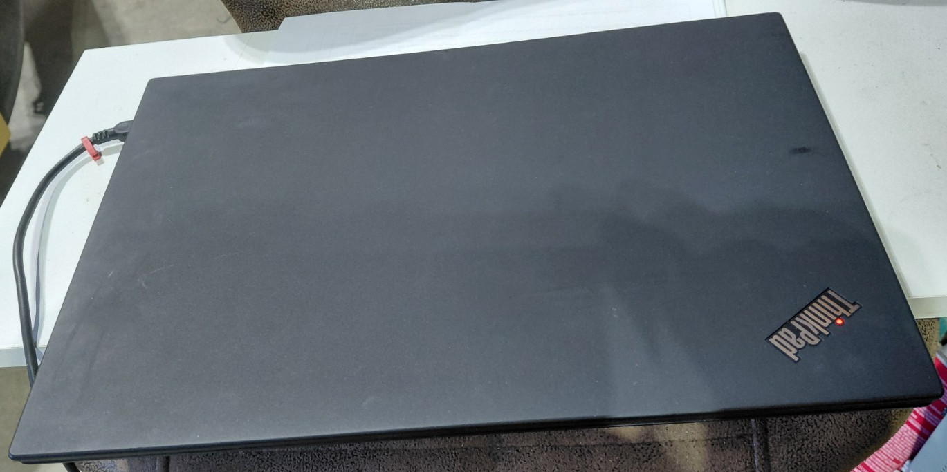 Lenovo ThinkPad T15 Gen 1 i7 8GB RAM + T15GEN 2 i7-8GB RAM(LOT 2 UNITS)
