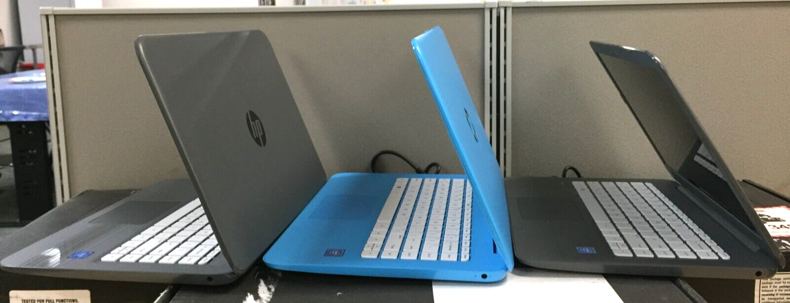 Lot of 3 HP Stream 14-cb012wm 14-cb011wm 14″ Laptop/N3060/4GB/32GB *Bad Battery*